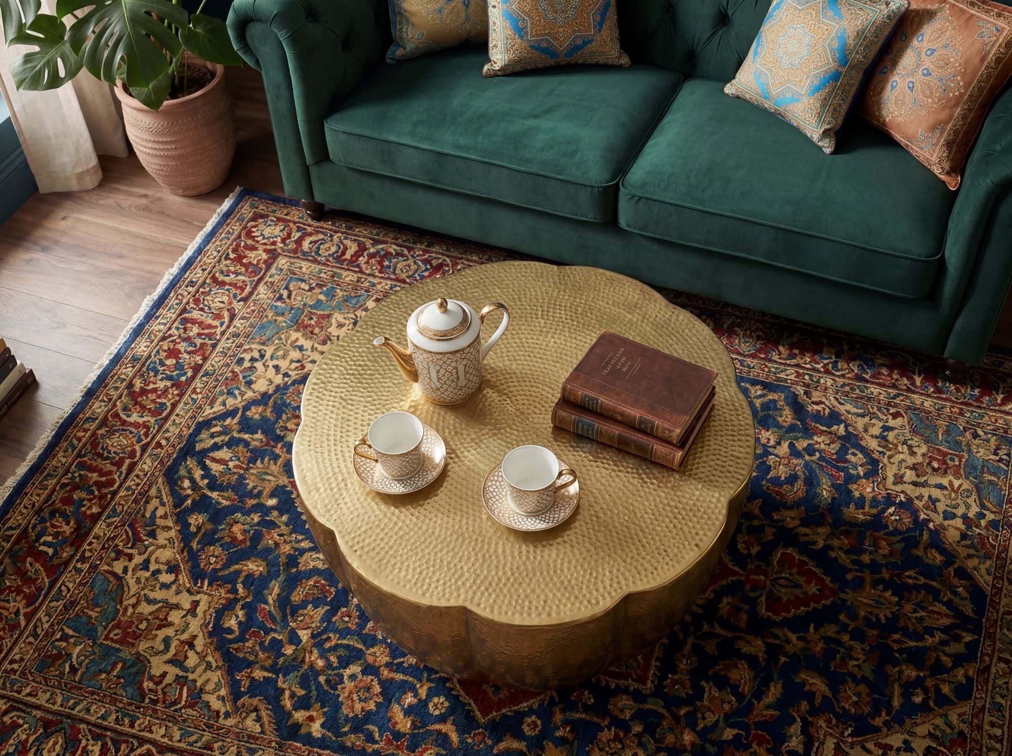 Couchtisch Aluminium 60cm Blütenform Gold - Runder Wohnzimmertisch - Design Sofatisch - Moderner Loungetisch - Beistelltisch Wohnzimmer Handmade Couchtisch Aluminium 60cm Blütenform Gold - Runder Wohnzimmertisch - Design Sofatisch - Moderner Loungetisch - Beistelltisch Wohnzimmer Handmade