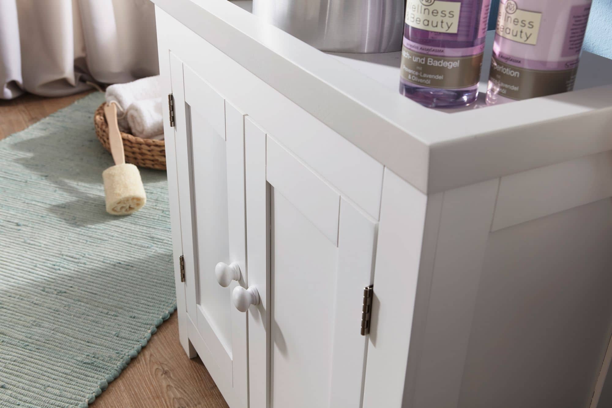 36003-WOHNLING-Design-Waschbeckenunterschrank-WL1-350-Badunterschrank-mit-2-Tueren-Weiss-Kleiner-Schrank-Badezimmer-57-cm-Breit-Badschrank-Waschbecken-Stehend-Bad-Aufbewahrung-W_5g9YCVMEVvpS7X Design Waschbeckenunterschrank WL1.350 Badunterschrank mit 2 Türen Weiß