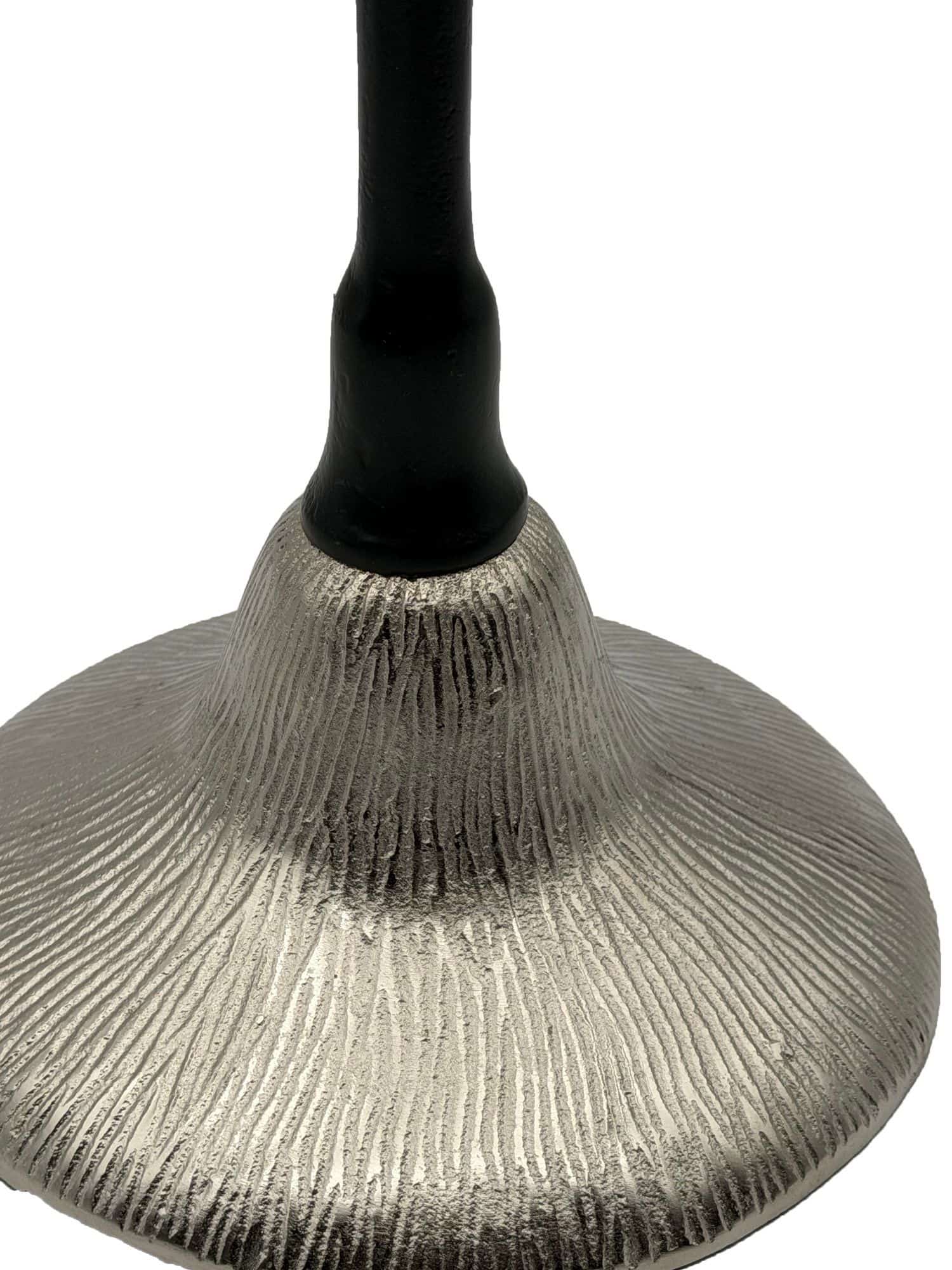 Beistelltisch Aluminium 29cm - Kleiner runder Anstelltisch aus Metall silber - Design Wohnzimmertisch - Dekotisch - Couchtisch - Metalltisch Handmade pflegeleicht