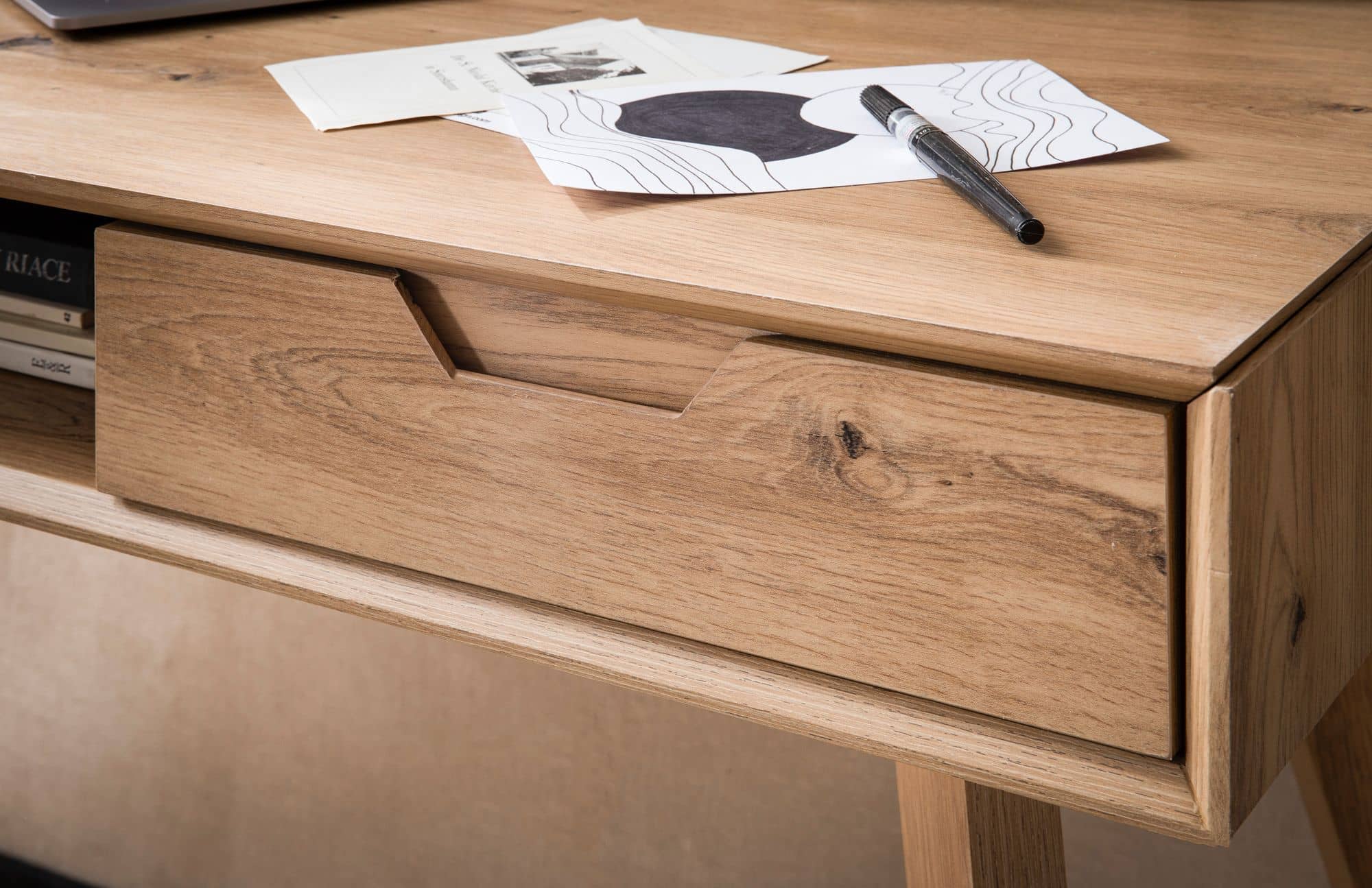 Schreibtisch 120x55x77 cm Eiche Dekor mit Stauraum Schreibtisch 120x55x77 cm Eiche Dekor mit Stauraum