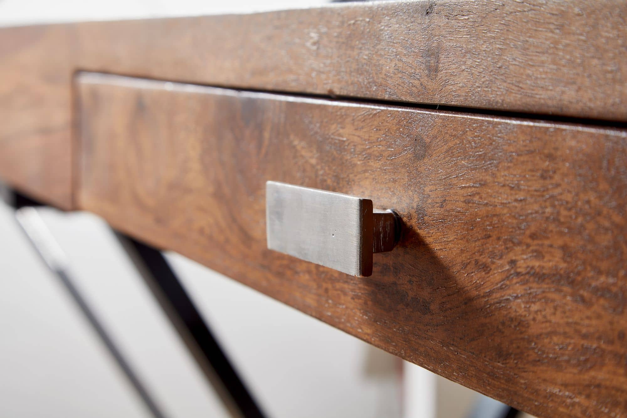 Schreibtisch 120x55x78 cm Sheesham Massivholz / Metall Schwarz Schreibtisch 120x55x78 cm Sheesham Massivholz / Metall Schwarz