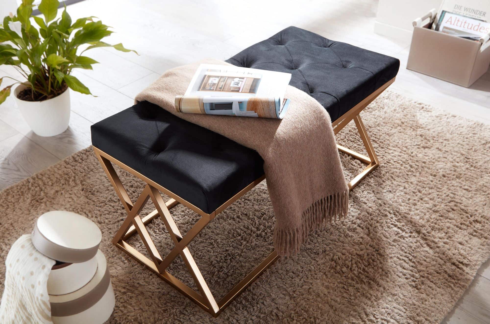 Sitzbank Samt Schwarz 90x46x44 cm Flur Polsterbank mit Metallgestell Sitzbank Samt Schwarz 90x46x44 cm Flur Polsterbank mit Metallgestell