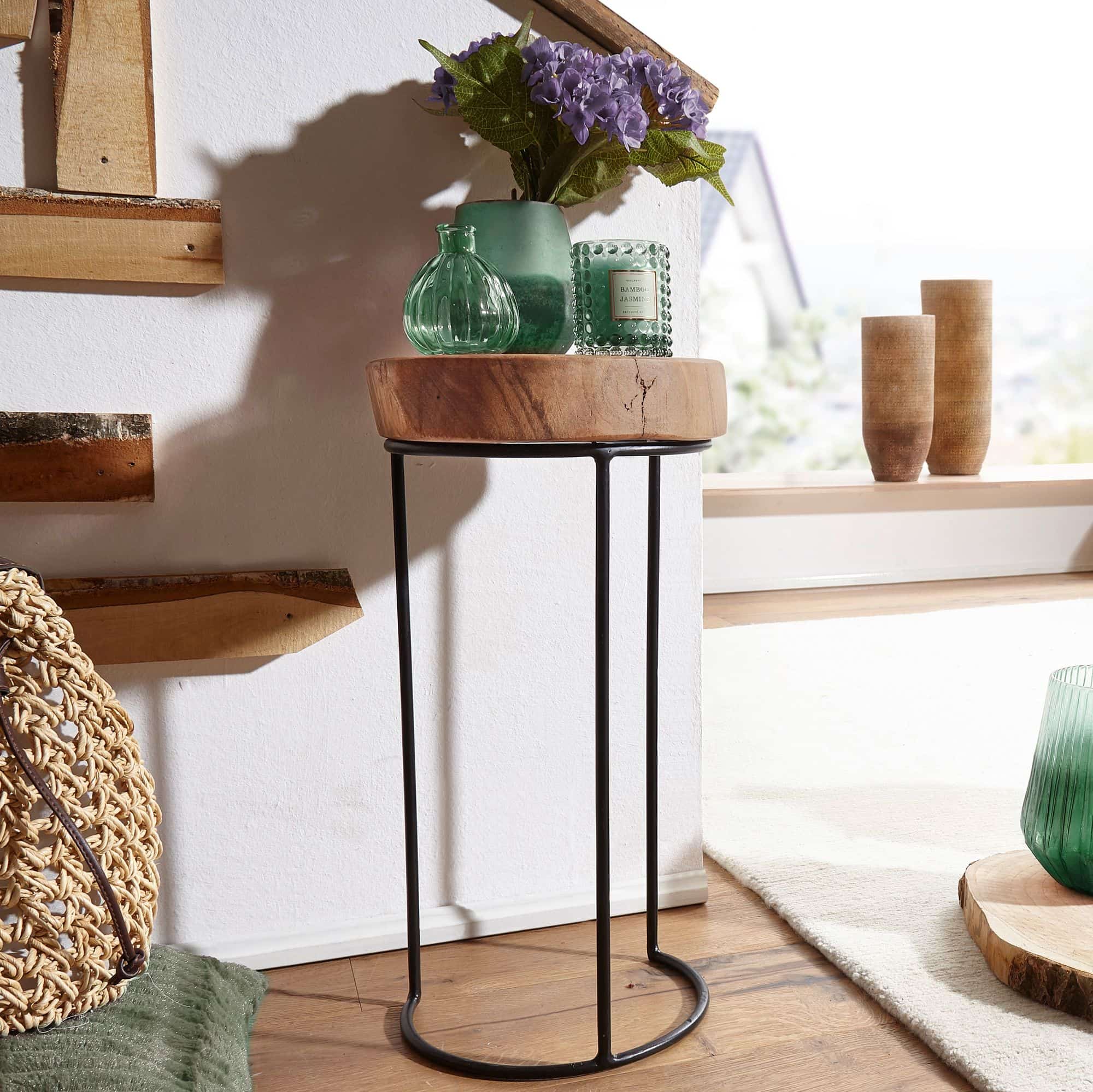 Beistelltisch AKOLA Massiv-Holz Akazie Wohnzimmer-Tisch Metallbeine Landhaus-Stil Baumstamm-Form Echt-Holz Natur Beistelltisch AKOLA Massiv-Holz Akazie Wohnzimmer-Tisch Metallbeine Landhaus-Stil Baumstamm-Form Echt-Holz Natur