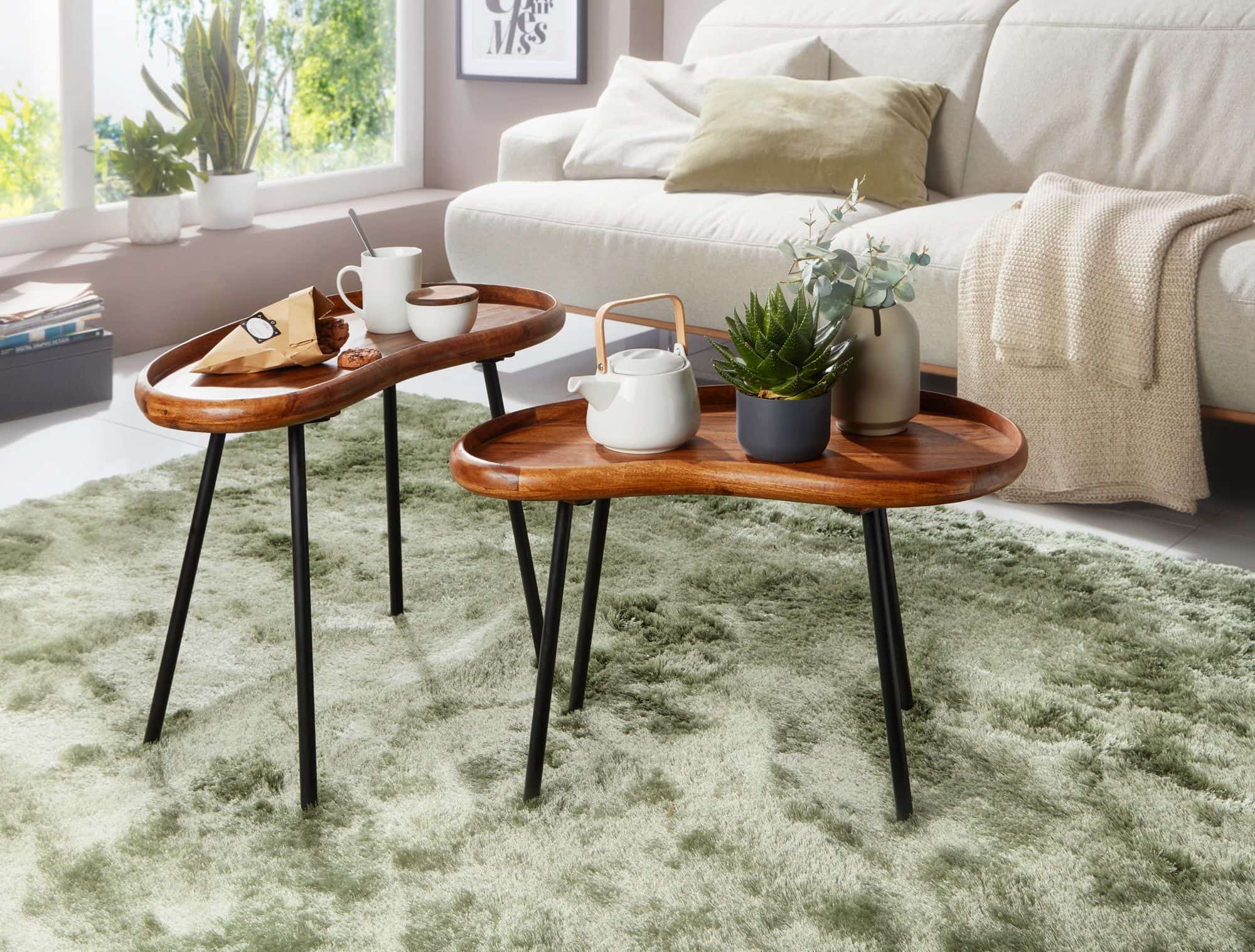 Couchtisch WL5.670 71x42x40 cm Sheesham massiv Sofatisch Nierenform mit Metallbeinen Couchtisch WL5.670 71x42x40 cm Sheesham massiv Sofatisch Nierenform mit Metallbeinen