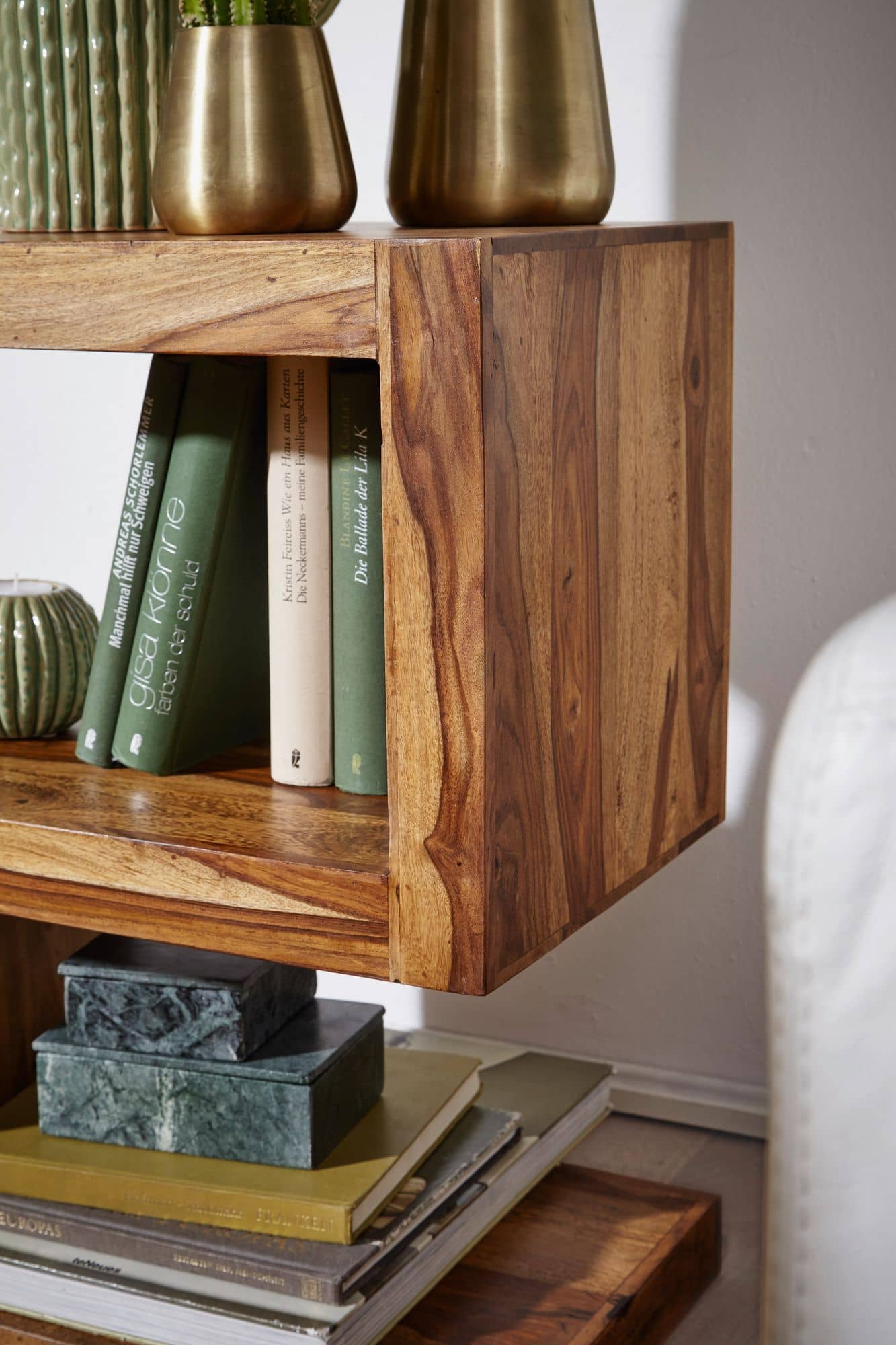 Beistelltisch MUMBAI Massivholz Sheesham S Cube 60cm hoch Wohnzimmer-Tisch Design braun Landhaus-Stil Couchtisch Beistelltisch MUMBAI Massivholz Sheesham S Cube 60cm hoch Wohnzimmer-Tisch Design braun Landhaus-Stil Couchtisch