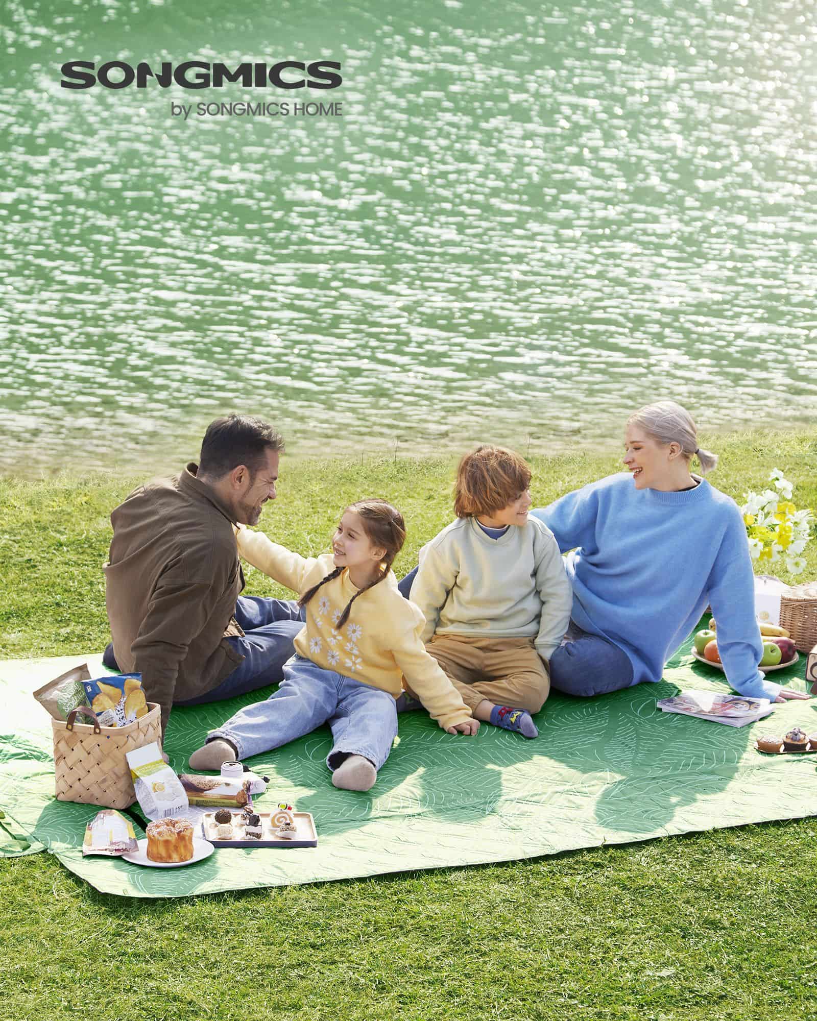 Picknickdecke 300 x 200 cm maschinenwaschbar und faltbar grün-GCM310C03