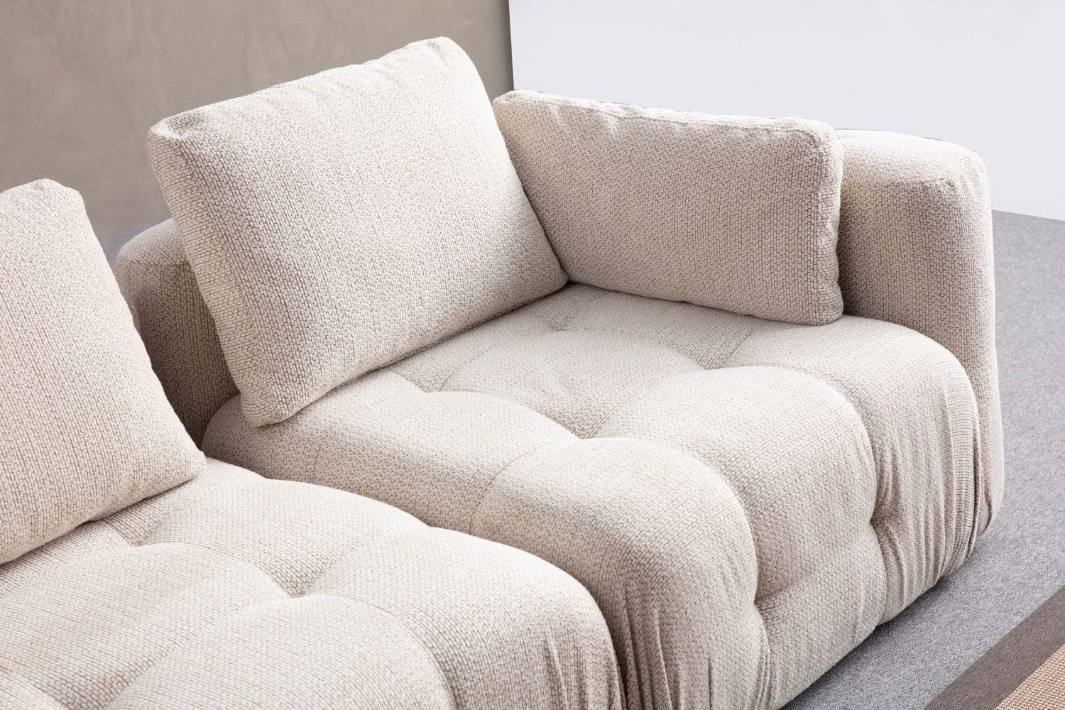 Sofa Amaris 2-Sitzer mit luxuriöser Polsterung