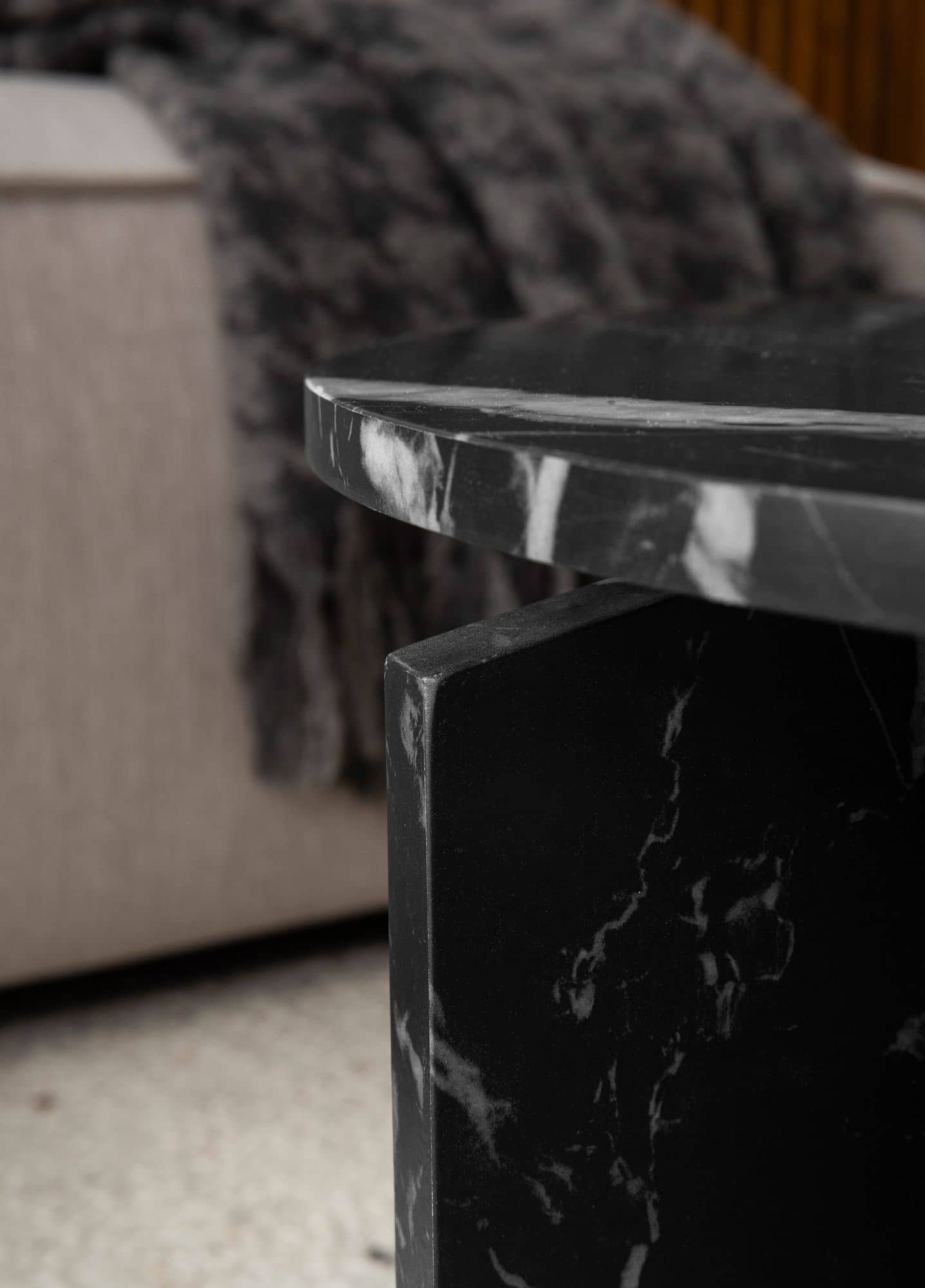 Couchtisch 60x60x33 cm Schwarz Sofatisch in Marmor-Optik Modern