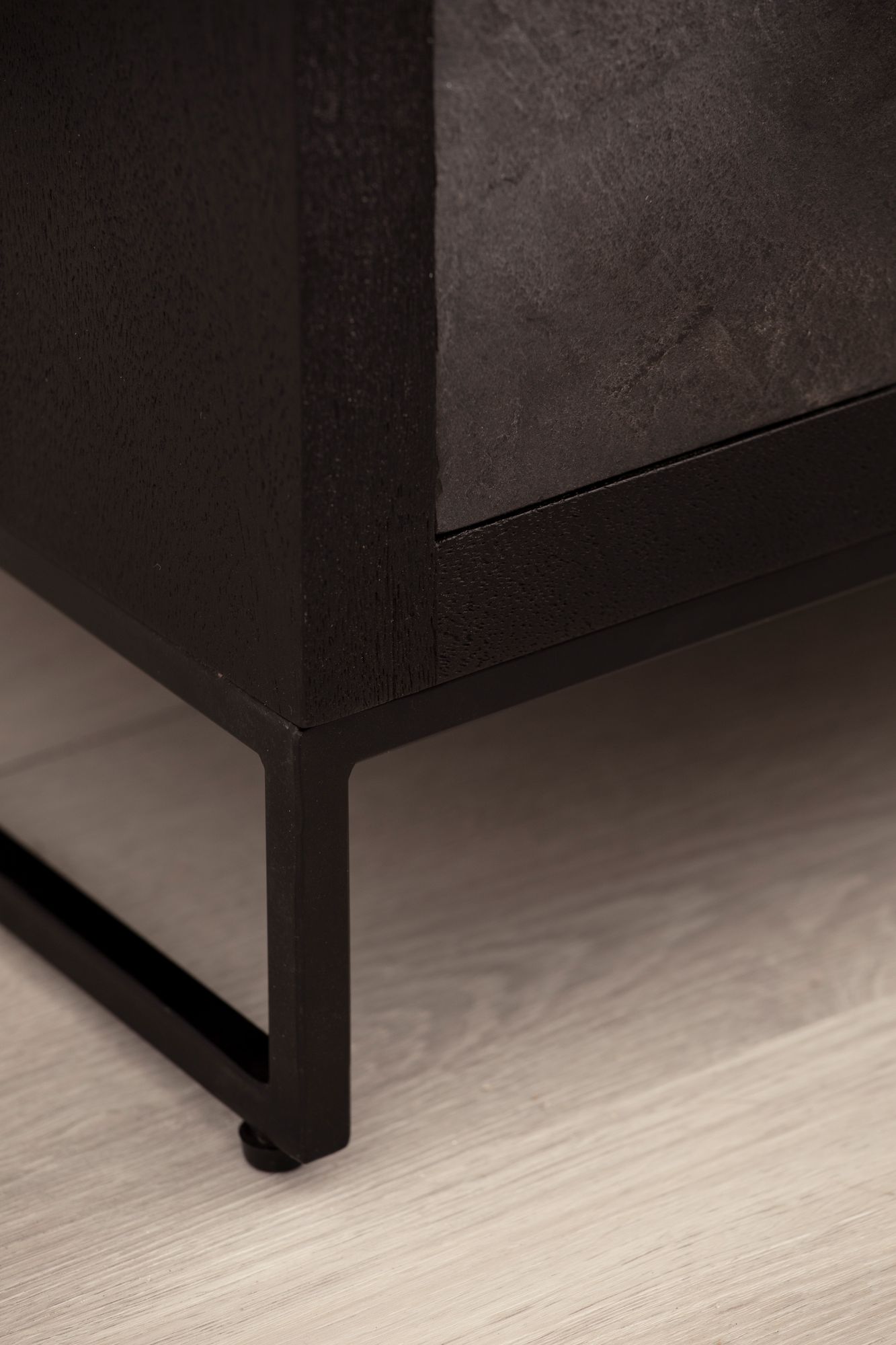 Nachttisch Mango Massivholz / Steinoptik 40x60x30 cm Nachtschrank Boxspringbett Nachttisch Mango Massivholz / Steinoptik 40x60x30 cm Nachtschrank Boxspringbett