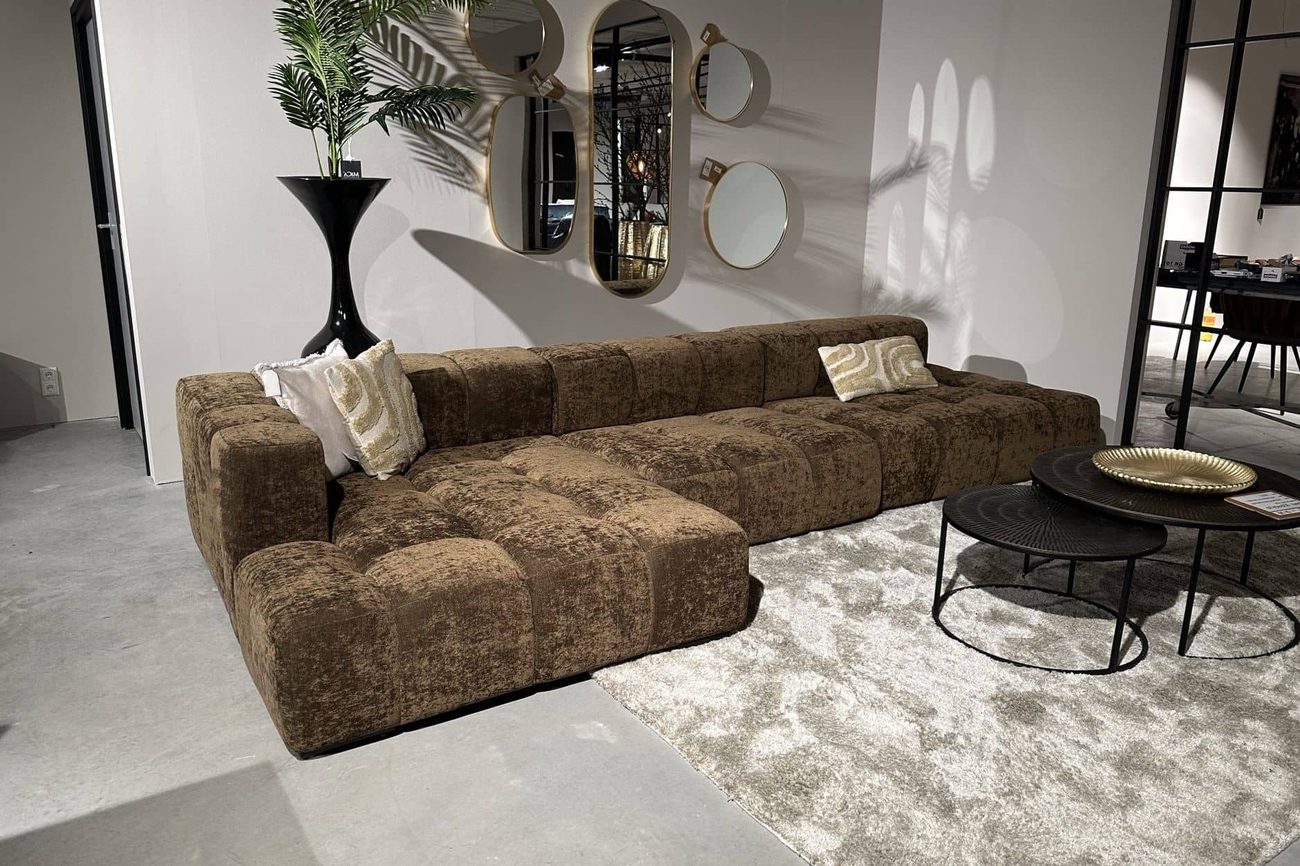Ecksofa Lucy aus 100 % Recycling-PET – Retro-Charme trifft Nachhaltigkeit - designwerk 