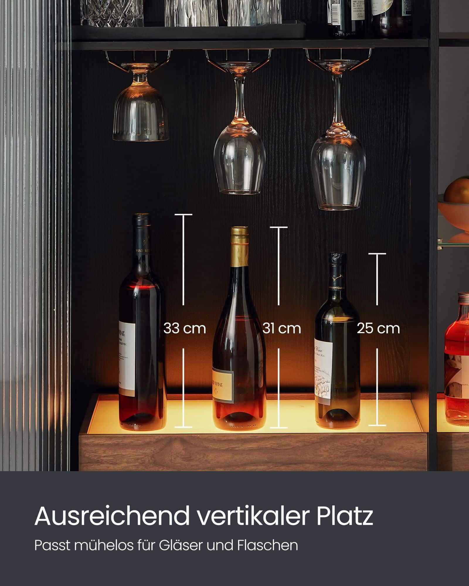 Weinschrank mit Beleuchtung und geriffelter Glastür Weinschrank mit Beleuchtung und geriffelter Glastür