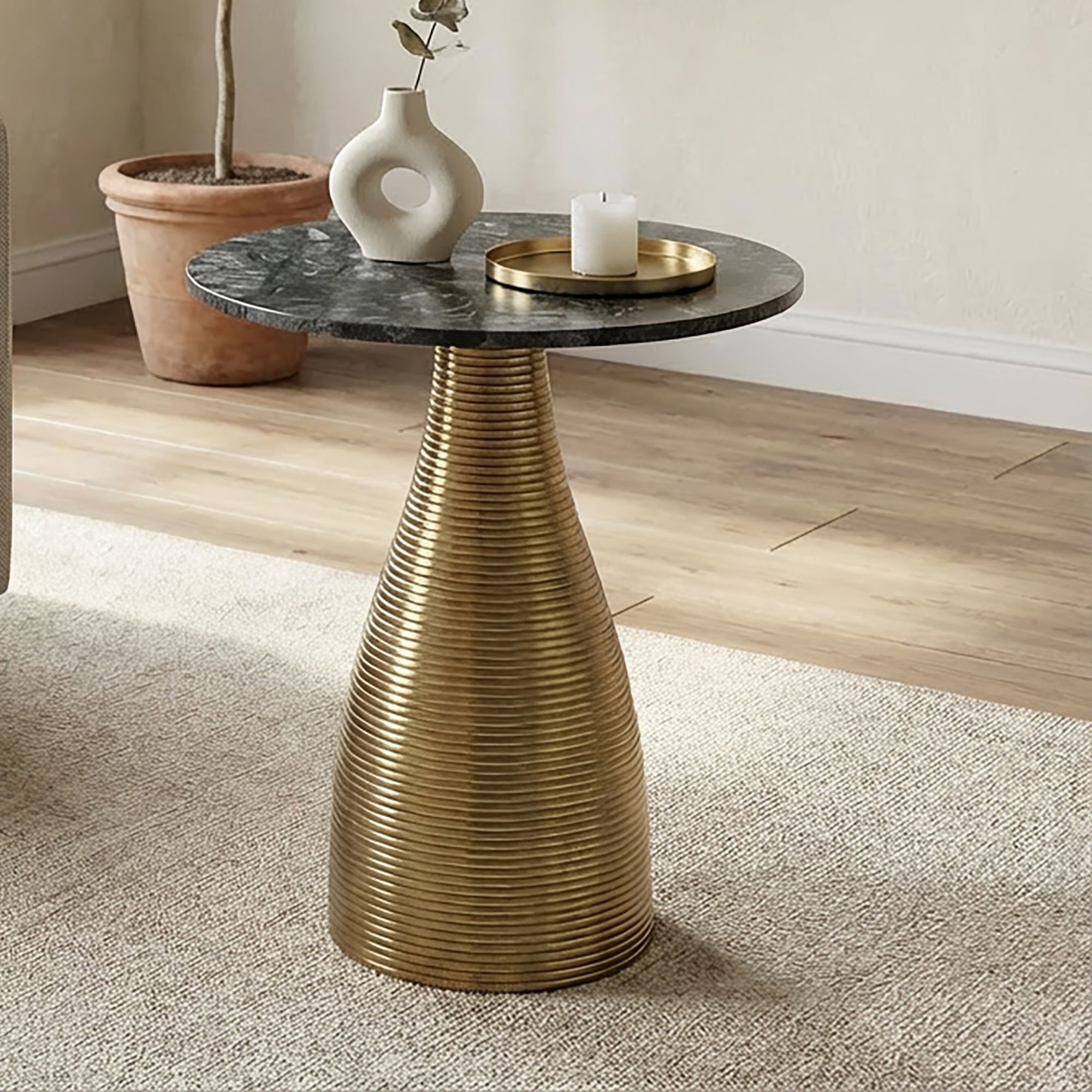 Beistelltisch Rund 40cm Gold mit Massiver Marmorplatte Grün - Wohnzimmertisch Naturstein Anstelltisch - Sofatisch Design Metall Couchtisch - Wohnzimmer Tisch Modern Handmade Beistelltisch Rund 40cm Gold mit Massiver Marmorplatte Grün - Wohnzimmertisch Naturstein Anstelltisch - Sofatisch Design Metall Couchtisch - Wohnzimmer Tisch Modern Handmade