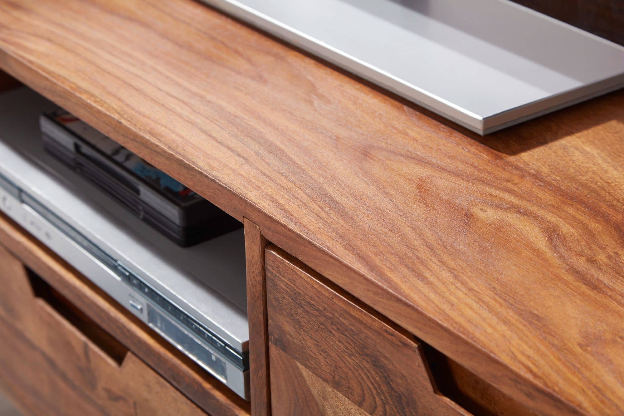 HiFi Lowboard Sheesham Massivholz Landhaus TV Kommode 135x51x45cm HiFi Lowboard Sheesham Massivholz Landhaus TV Kommode 135x51x45cm