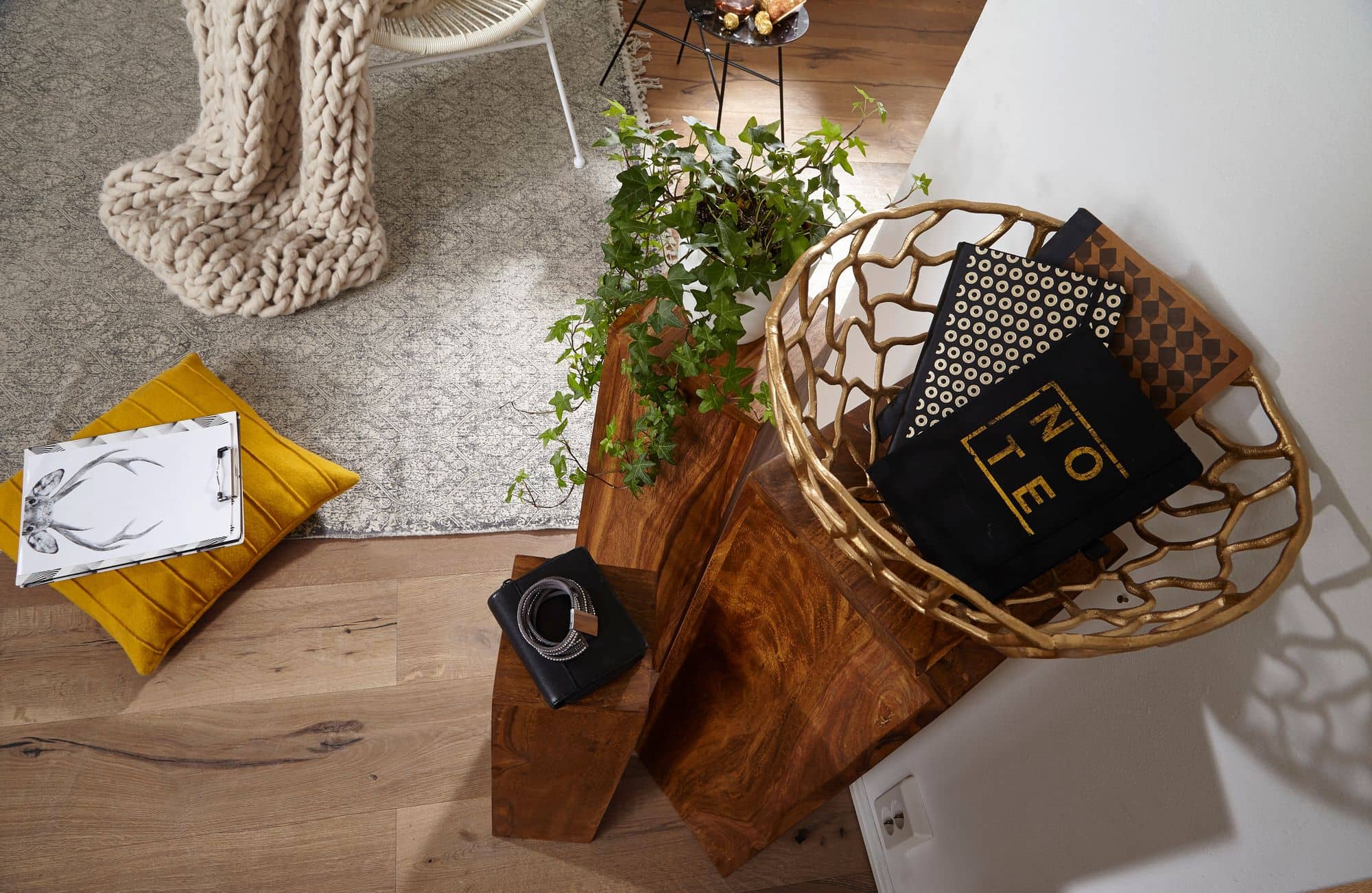 38580-WOHNLING-Beistelltisch-3er-Set-WL1-566-Massivholz-24-5x85x24-5-cm-Sheesham-Tische-Holztisch-Natur-Produkt-Echtholz-Beistelltische-Dekosaeulen-Drei-Holztische-Braun-Blumenh_4 Beistelltisch 3er Set WL1.566 Massivholz 24,5x85x24,5 cm Sheesham Tische