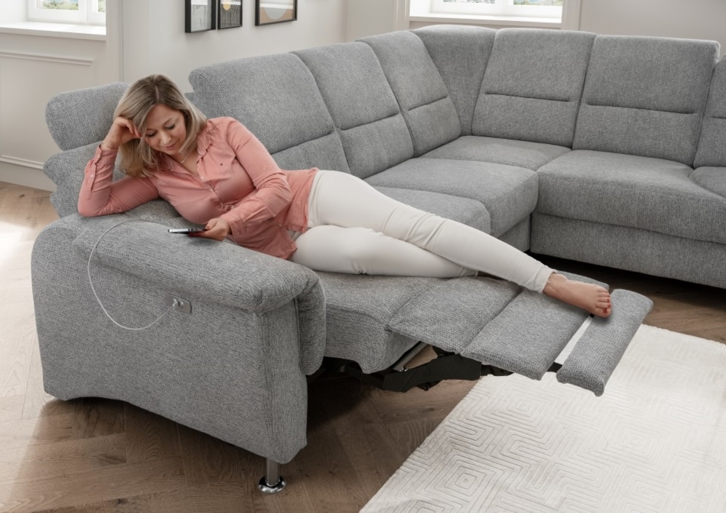 Stylisches Ecksofa Parole von Benformato – Luxus und Komfort für Ihr Wohnzimmer Stylisches Ecksofa Parole von Benformato – Luxus und Komfort für Ihr Wohnzimmer