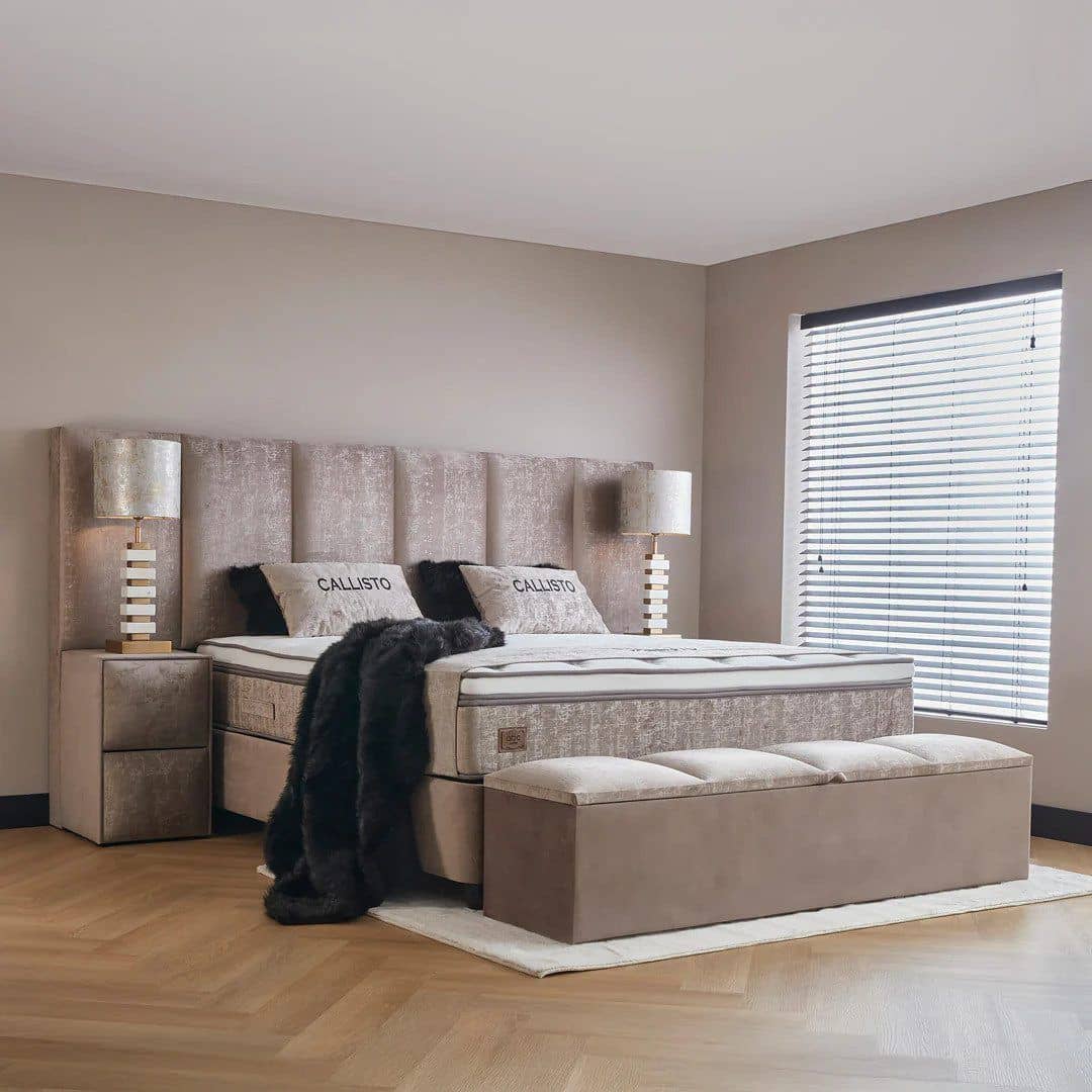 Boxspringbett Calisto Beige – ABC Bedding mit Stauraum & Samtbezug Boxspringbett Calisto Beige – ABC Bedding mit Stauraum & Samtbezug