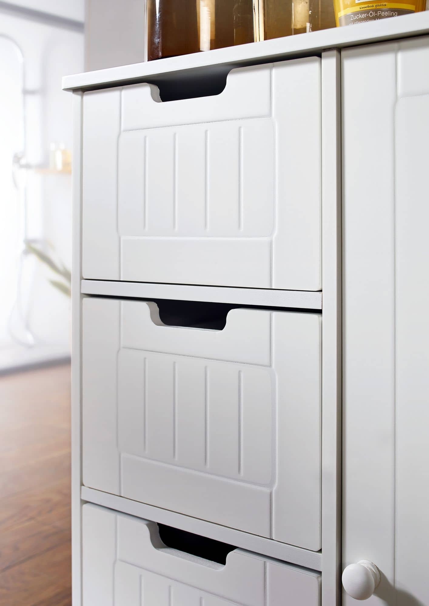 Design Badschrank PATTI Landhaus-Stil MDF-Holz 56 x 83 x 30 cm weiß Design Badschrank PATTI Landhaus-Stil MDF-Holz 56 x 83 x 30 cm weiß