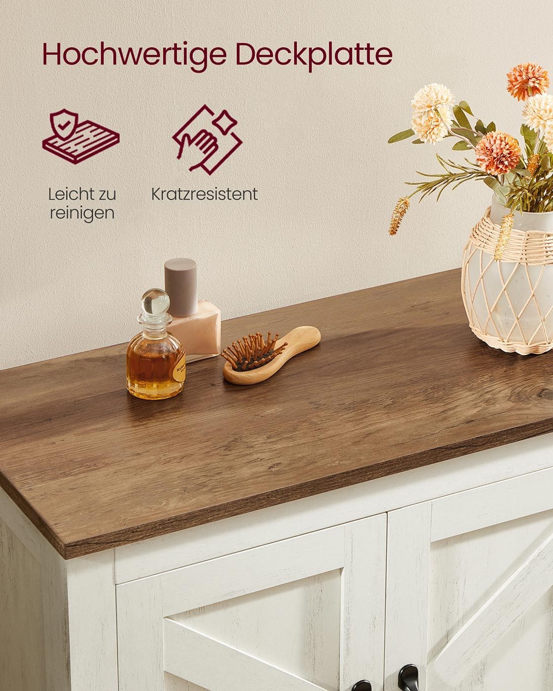 Badezimmerschrank mit Schubladen und verstellbaren Ablagen im Landhausstil Badezimmerschrank mit Schubladen und verstellbaren Ablagen im Landhausstil