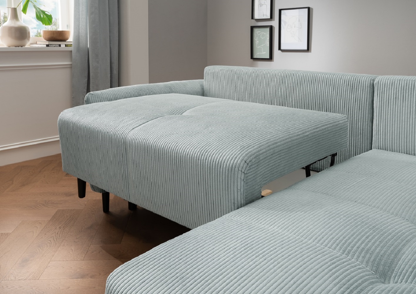 Ecksofa Mara in Cord - Schlaffunktion und Bettkasten – Benformato Ecksofa Mara in Cord - Schlaffunktion und Bettkasten – Benformato