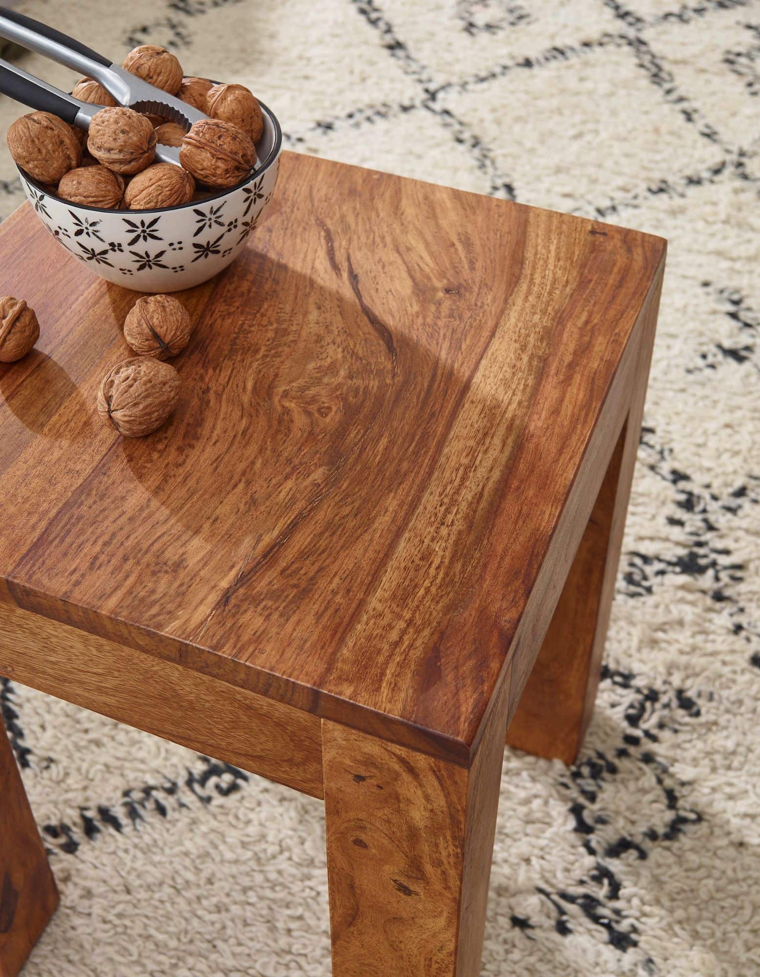 Beistelltisch MUMBAI Massiv-Holz Sheesham 35 x 35 cm Wohnzimmer-Tisch Design dunkel-braun Landhaus-Stil Couchtisch Beistelltisch MUMBAI Massiv-Holz Sheesham 35 x 35 cm Wohnzimmer-Tisch Design dunkel-braun Landhaus-Stil Couchtisch