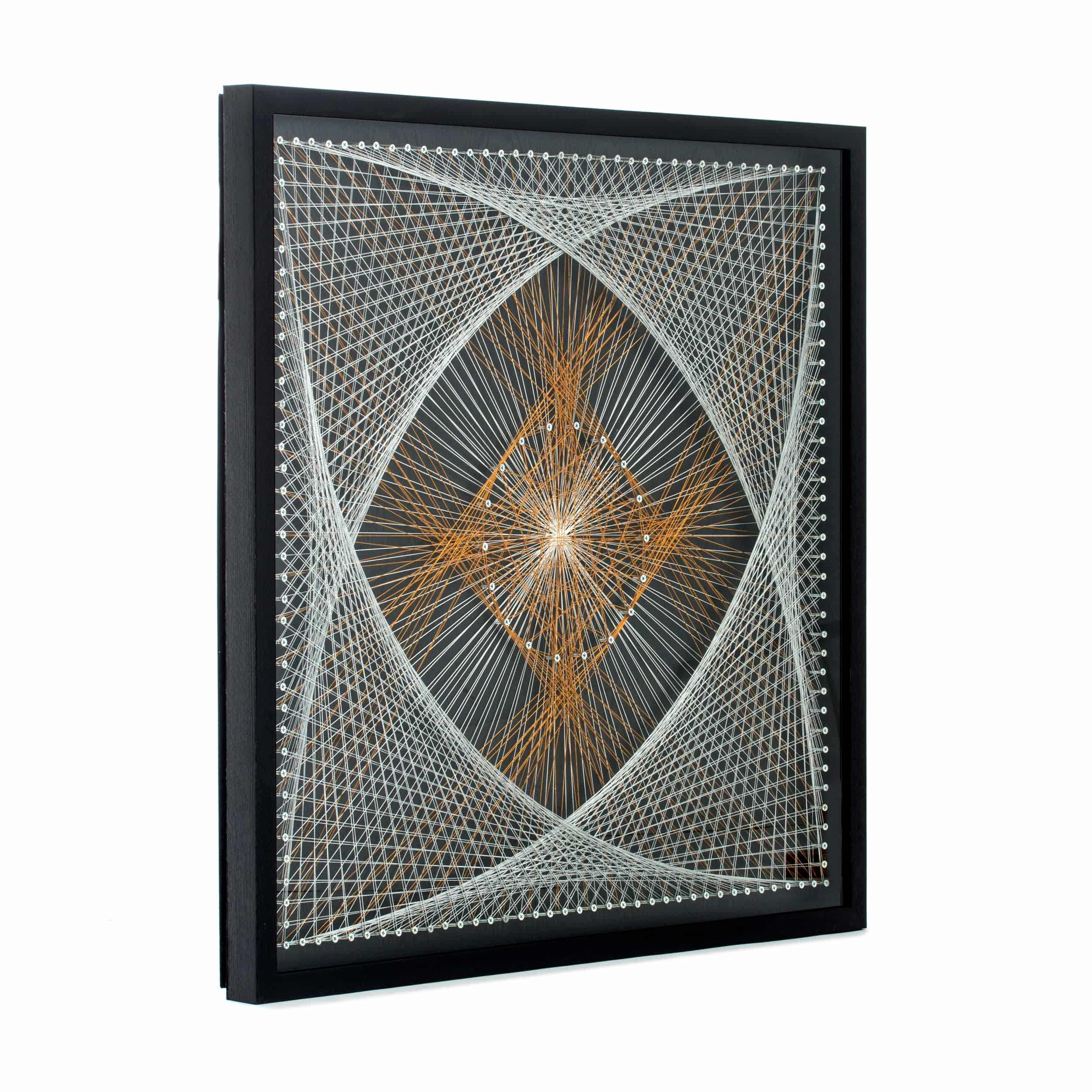 Faden-Wandbild Netzwerk 90cm x 90cm Faden-Wandbild Netzwerk 90cm x 90cm