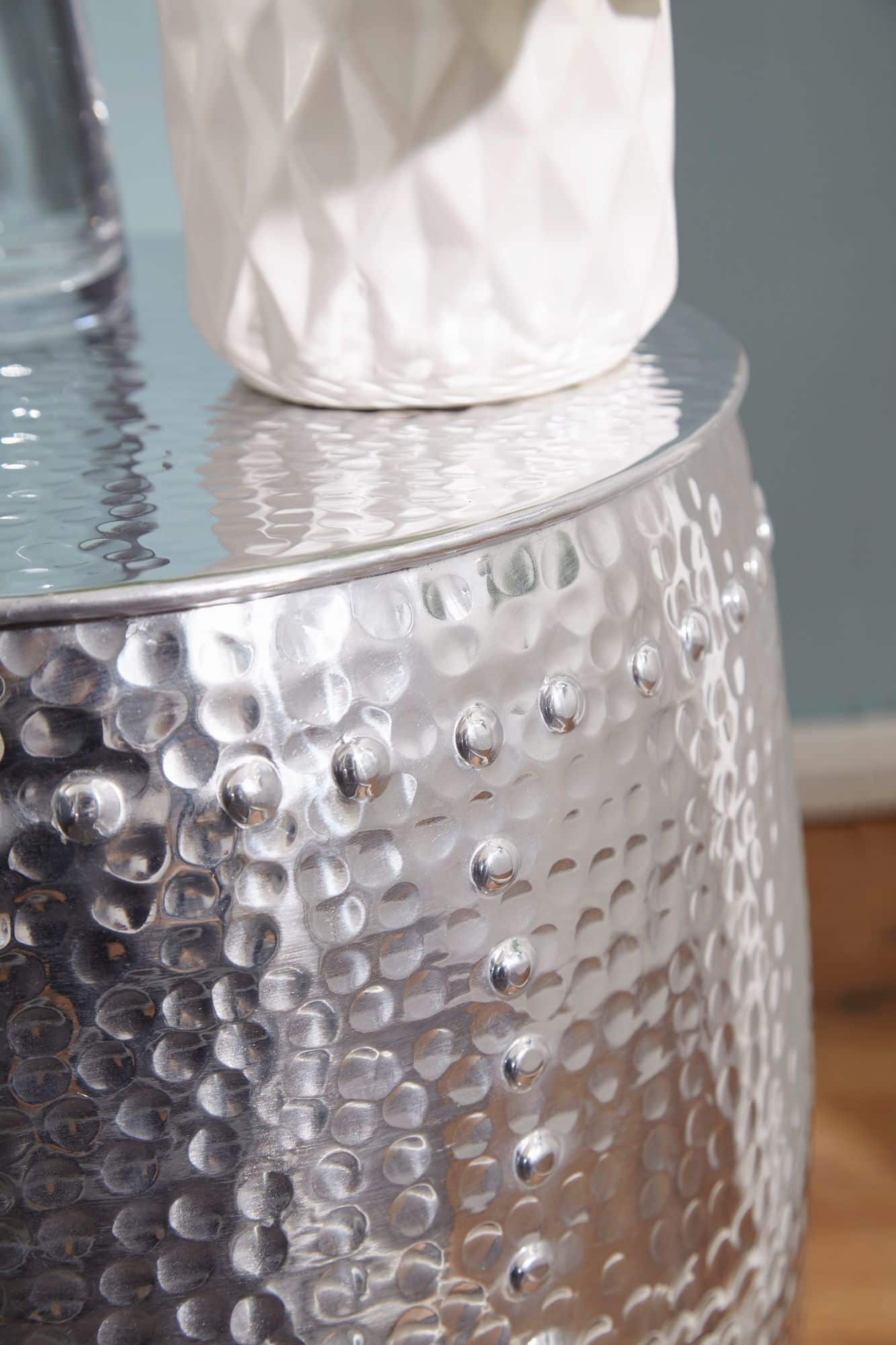 46278-WOHNLING-Beistelltisch-42x42x48-cm-Aluminiu_3 Beistelltisch 42x49x42cm Aluminium Silber Dekotisch orientalisch rund
