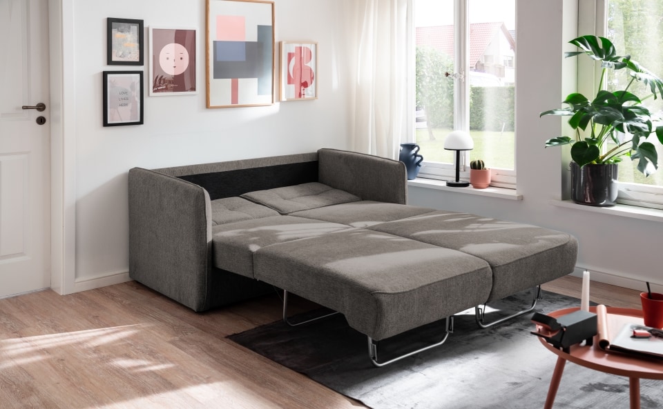 Benformato_Milano_2F_9754-5 Grau-Braunes Sofa Milano: Individueller Komfort im Home & Living