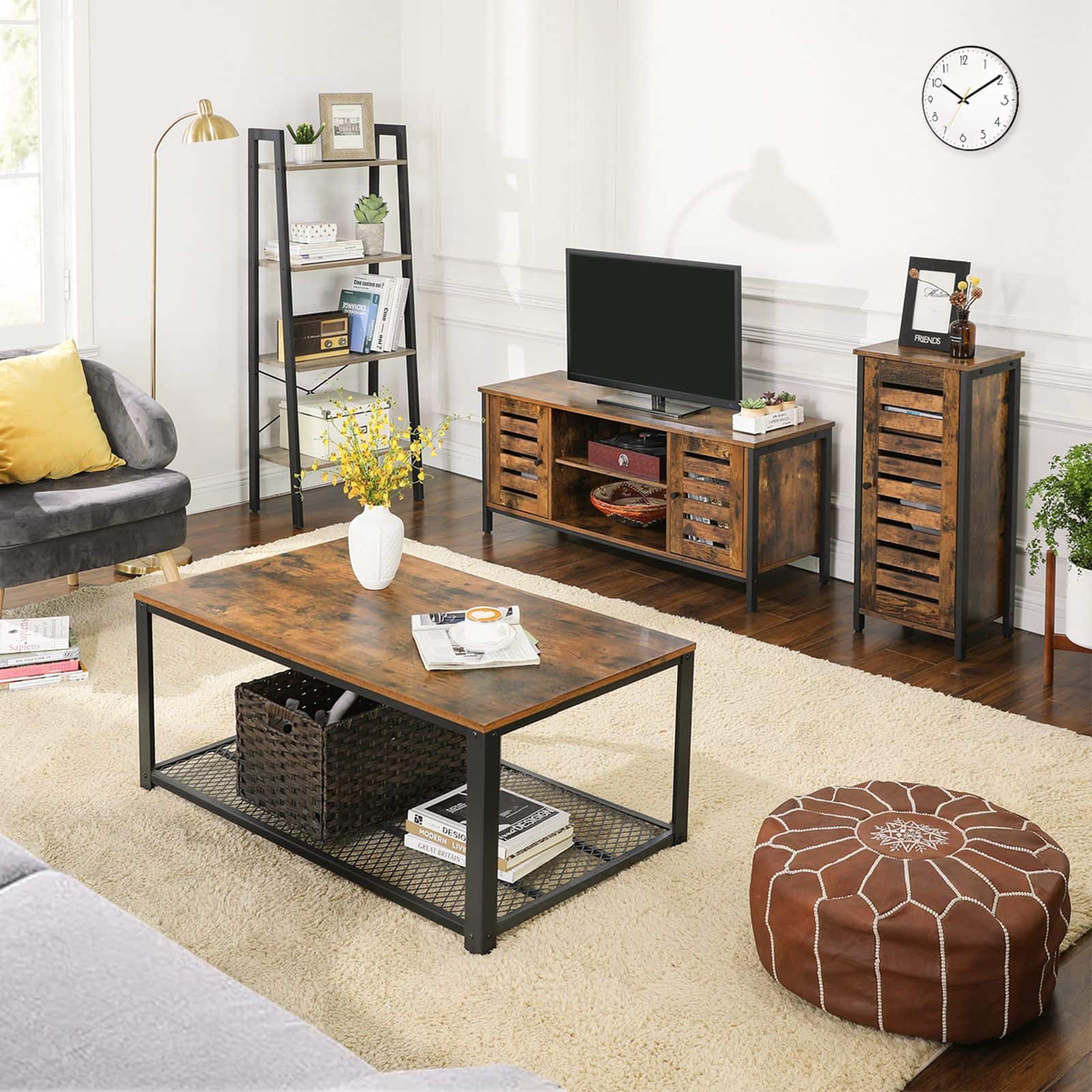 3VP8XLPnxqLCEc TV-Lowboard mit 2 Schränken und 2 Regalebenen