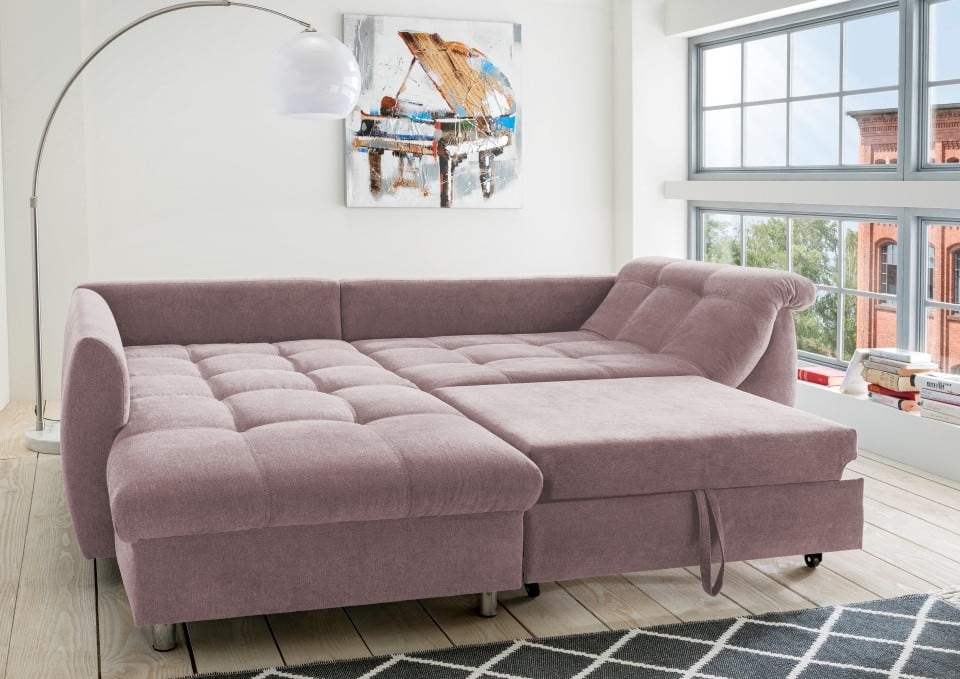 Stylisches Ecksofa Agira von Benformato mit Schlaffunktion, verschiedene Farben, gemütliche Rückenkissen, hochwertige Wellenunterfederung Stylisches Ecksofa Agira von Benformato mit Schlaffunktion, verschiedene Farben, gemütliche Rückenkissen, hochwertige Wellenunterfederung