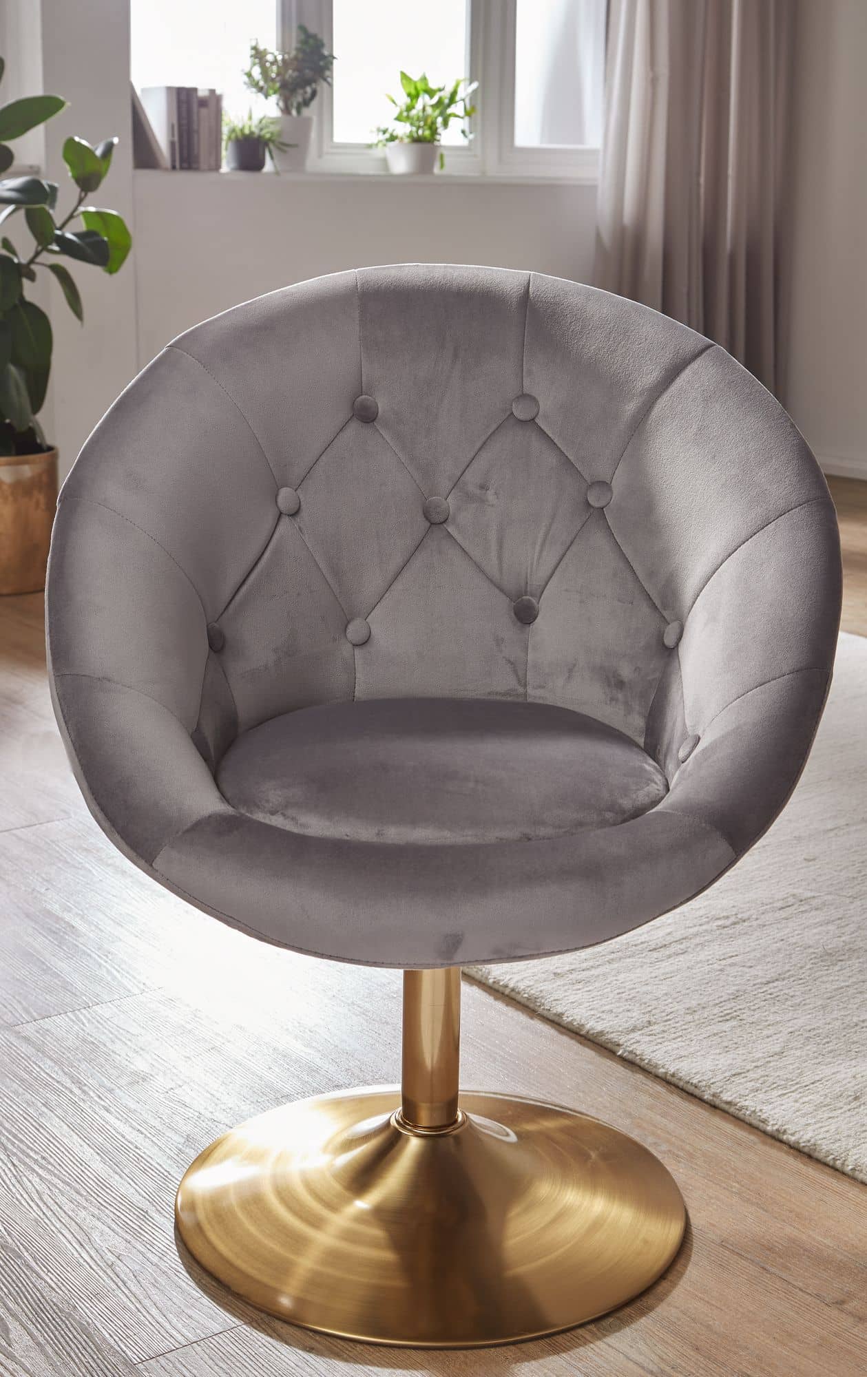 57485-Wohnling-Loungesessel-Samt-Grau-WL6-299-WL6-299_4 Stilvoll Entspannen: Grau-Goldener Chesterfield Loungesessel im Fokus
