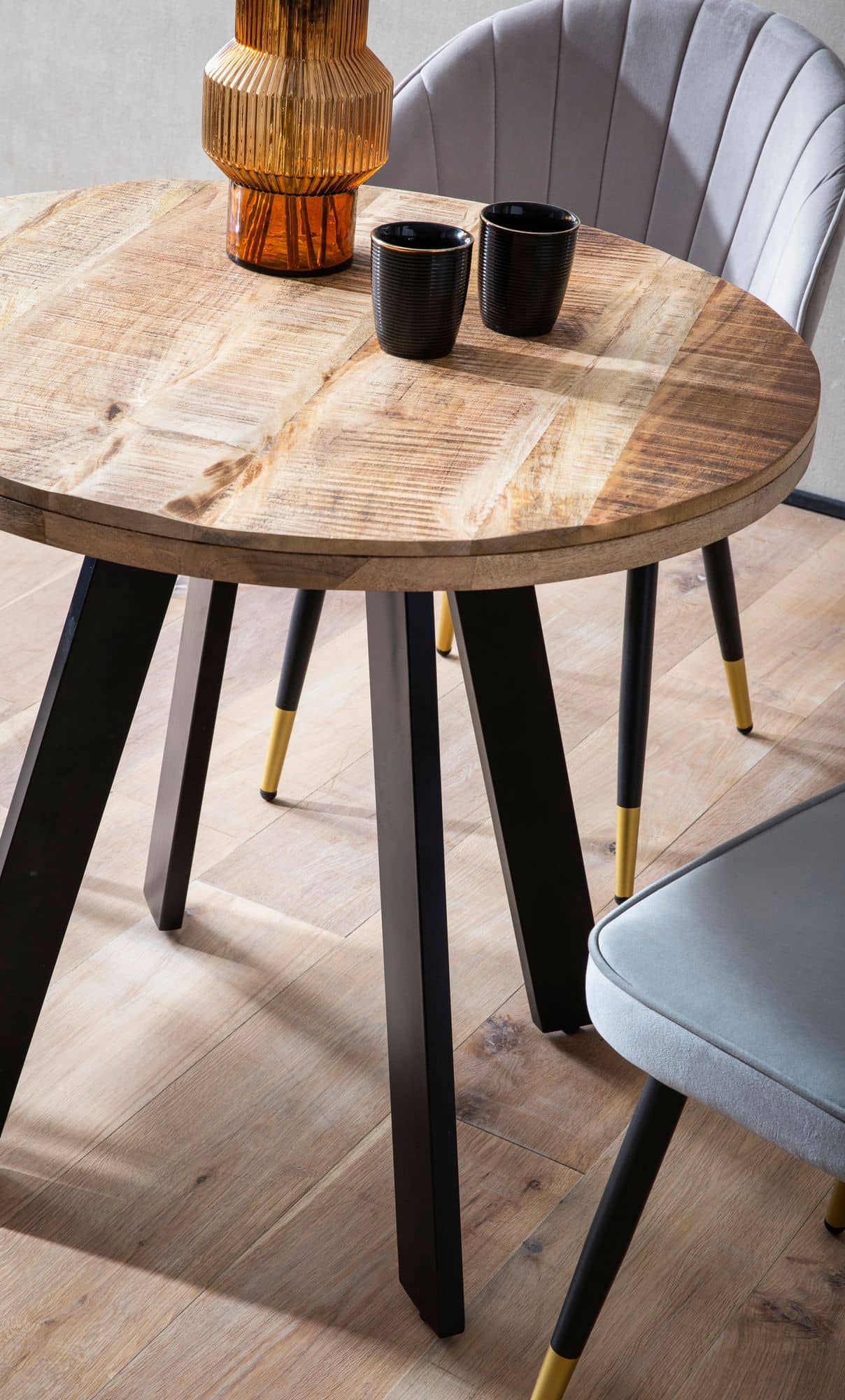 Esszimmertisch 80x80x75 cm Mango Massivholz Esstisch Modern Esszimmertisch 80x80x75 cm Mango Massivholz Esstisch Modern