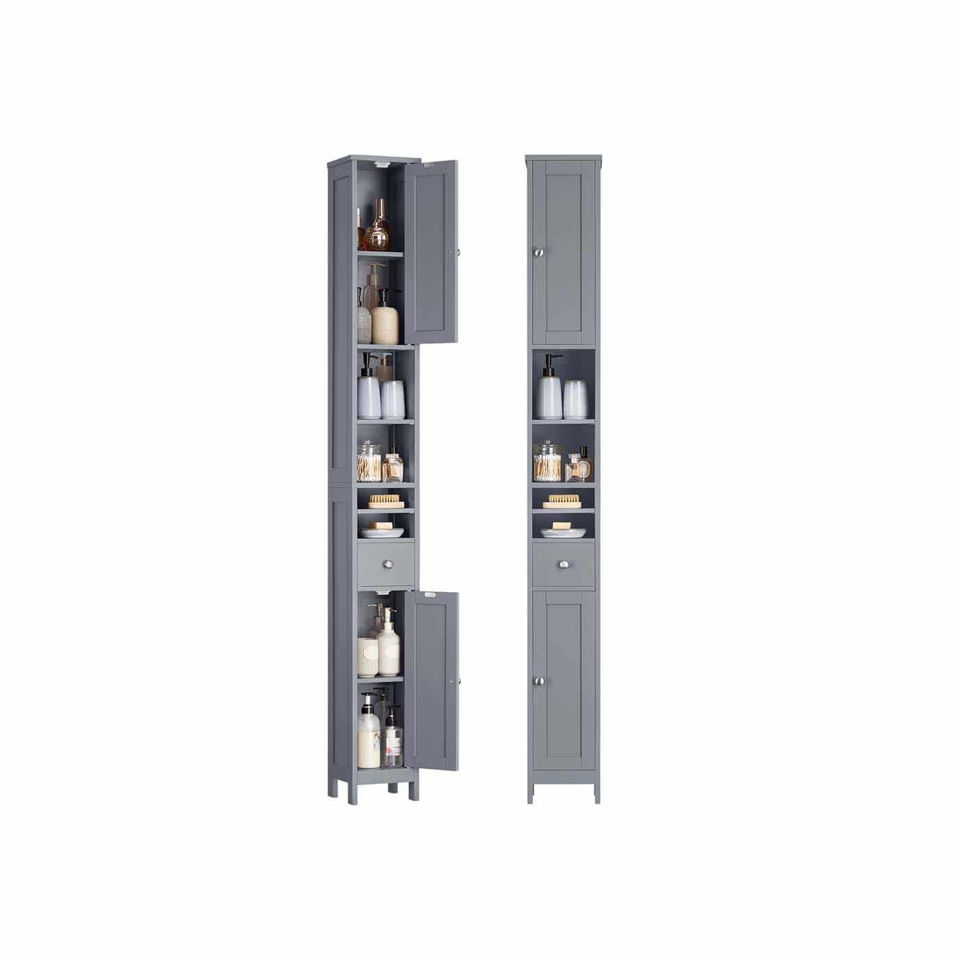 Badschrank mit verstellbaren Ablagen und offenen Badschrank mit verstellbaren Ablagen und offenen