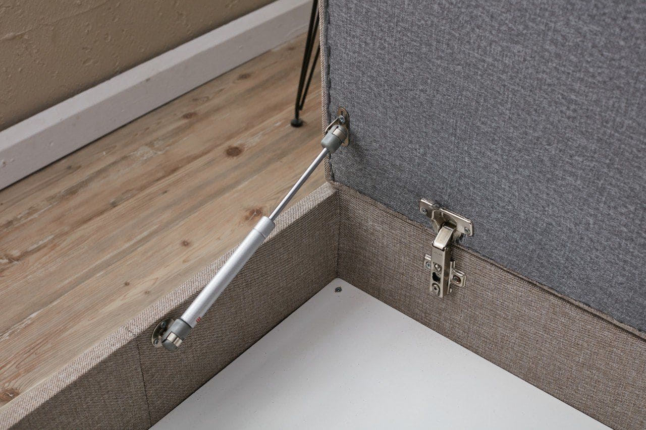 Ecksofa Eva – Skandinavischer Stil inkl. Hocker