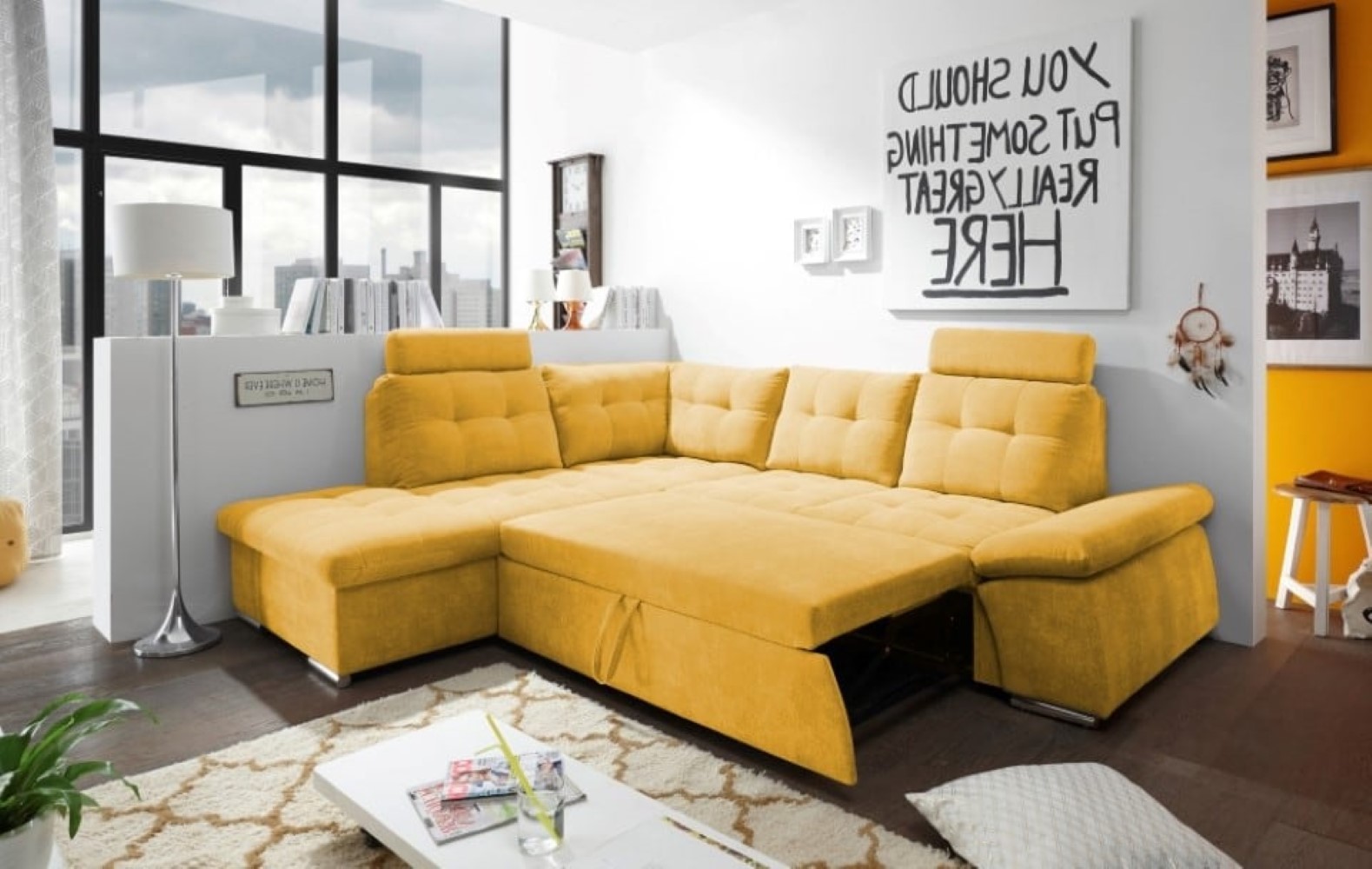 Nalo_gross_Uran_offen_senfMwzkz8qzENDHj Komfort im Fokus: Senffarbenes Nalo Schlafsofa mit Bettkasten und verstellbaren Armlehnen