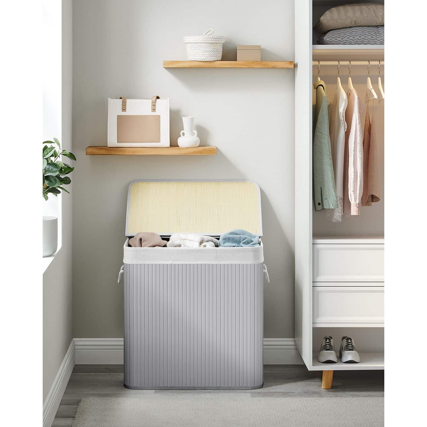 Wäschekorb mit 3 Fächern Wäschekorb mit 3 Fächern