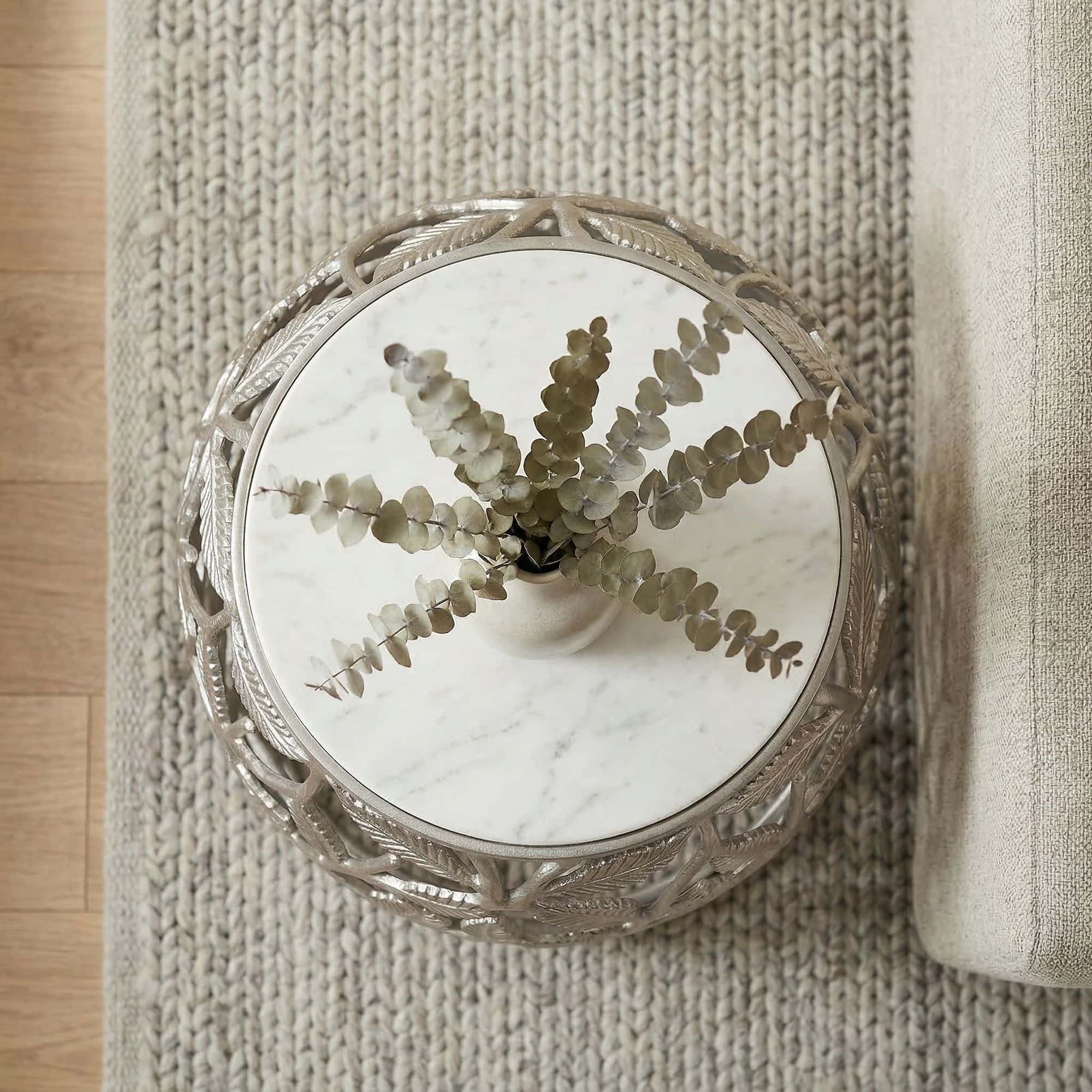 Beistelltisch 40cm Silber mit weißer Marmor Tischplatte - Couchtisch klein rund - Sofatisch Alu modern - Wohnzimmertisch Aluminium - Design Tisch Metallgestell Handmade Beistelltisch 40cm Silber mit weißer Marmor Tischplatte - Couchtisch klein rund - Sofatisch Alu modern - Wohnzimmertisch Aluminium - Design Tisch Metallgestell Handmade