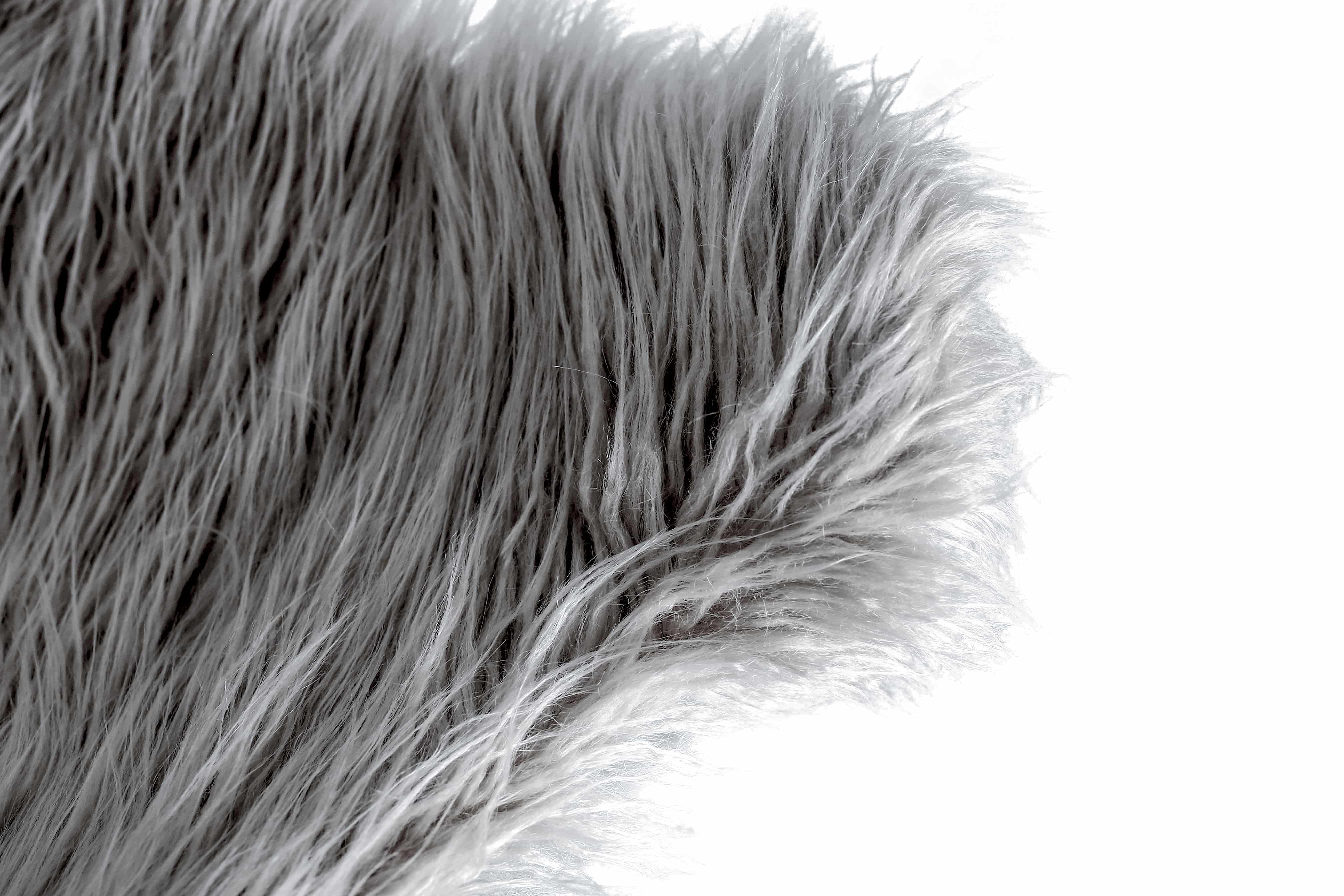 Schmetterling‑Stuhl Lynn 110 – Kunstfell Grau 71×104×75 cm Schmetterling‑Stuhl Lynn 110 – Kunstfell Grau 71×104×75 cm