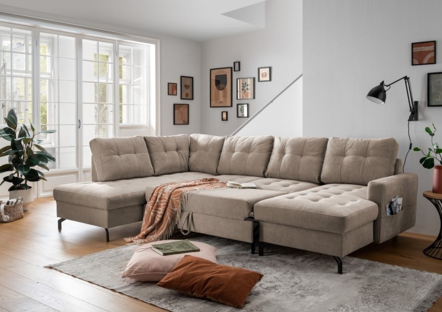 Wohnlandschaft mit Schlaffunktion Trevisio: Luxuriöse Komfortlösung inkl Bettkasten, in verschiedenen Farben wählbar Wohnlandschaft mit Schlaffunktion Trevisio: Luxuriöse Komfortlösung inkl Bettkasten, in verschiedenen Farben wählbar