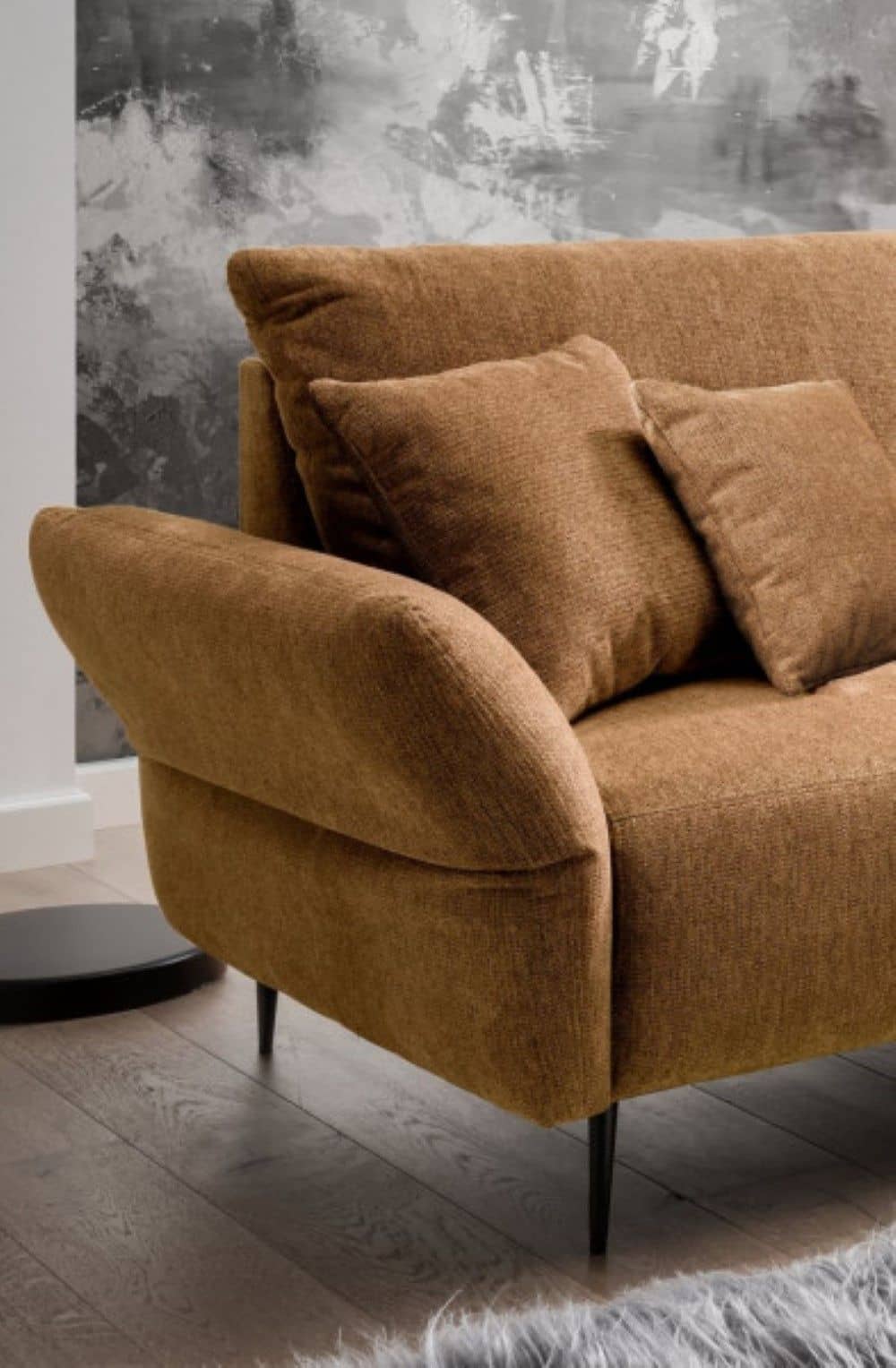 Ecksofa Vardo von Benformato: Stilvolle Eleganz in Mikrofaser mit verstellbaren Armlehnen und beidseitiger Montage, erhältlich in 5 Farben Ecksofa Vardo von Benformato: Stilvolle Eleganz in Mikrofaser mit verstellbaren Armlehnen und beidseitiger Montage, erhältlich in 5 Farben