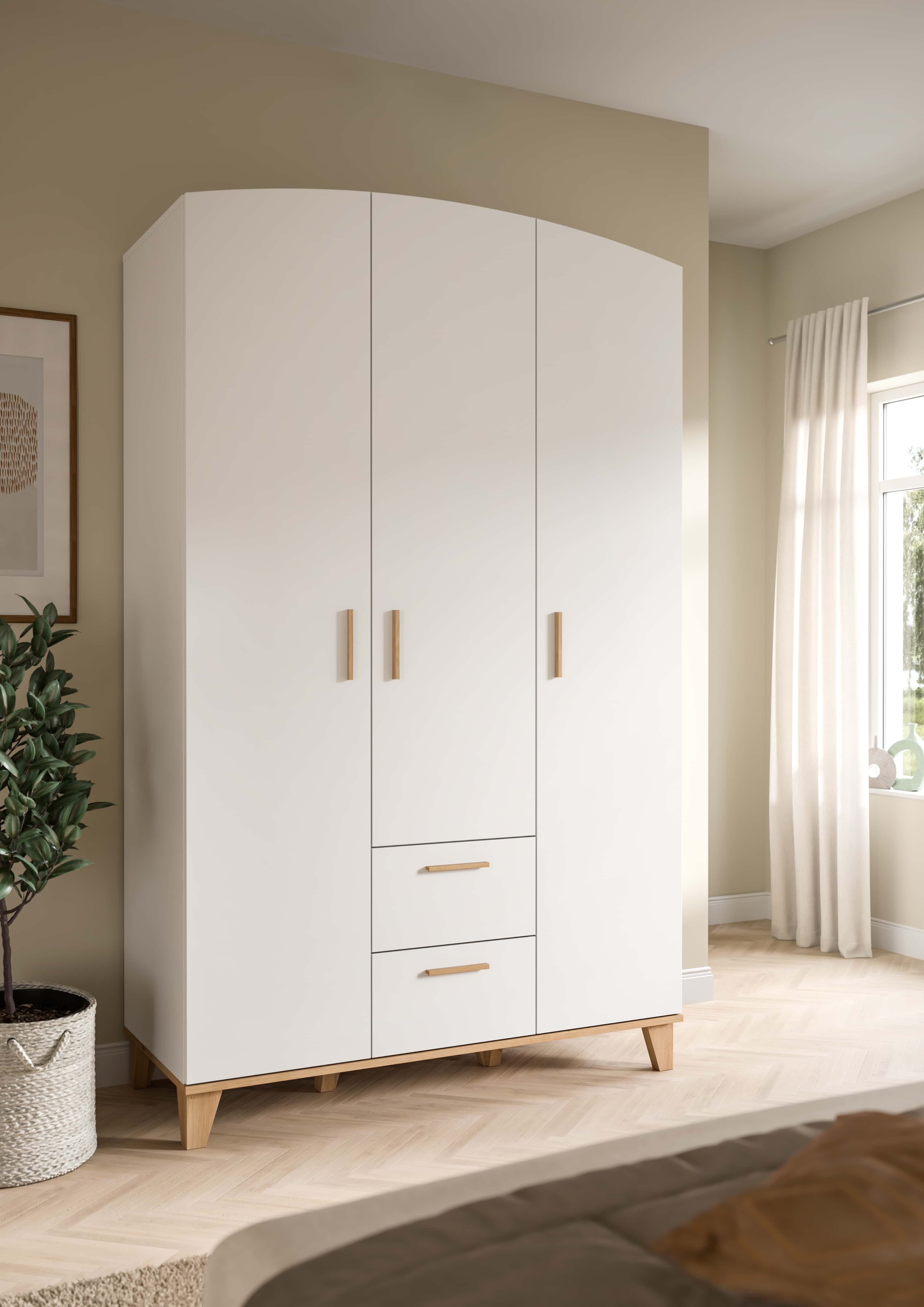 Stella Kleiderschrank 3-türig