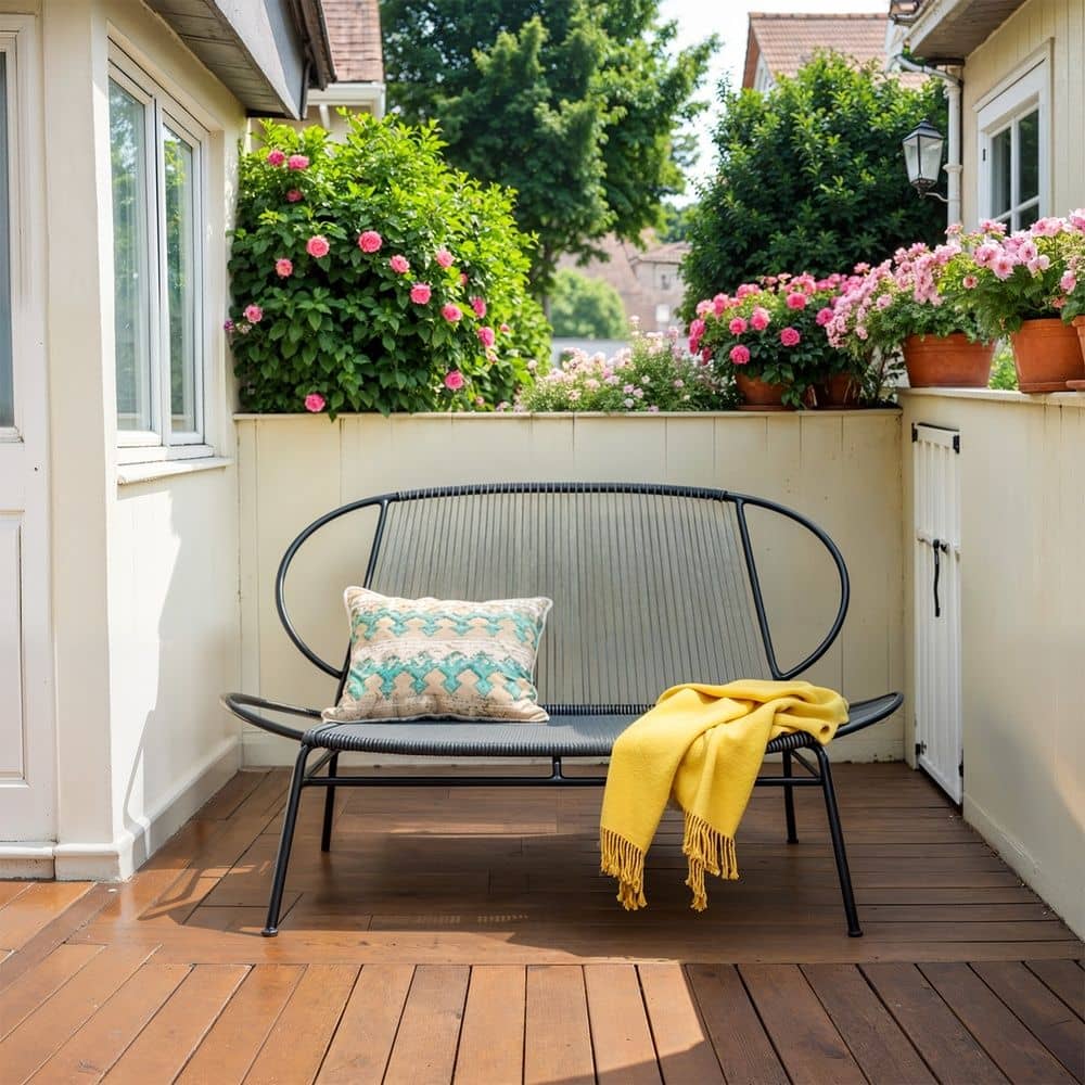 Gartenbank aus PE-Rattan 70 x 138,5 x 79 cm tintenschwarz Gartenbank aus PE-Rattan 70 x 138,5 x 79 cm tintenschwarz