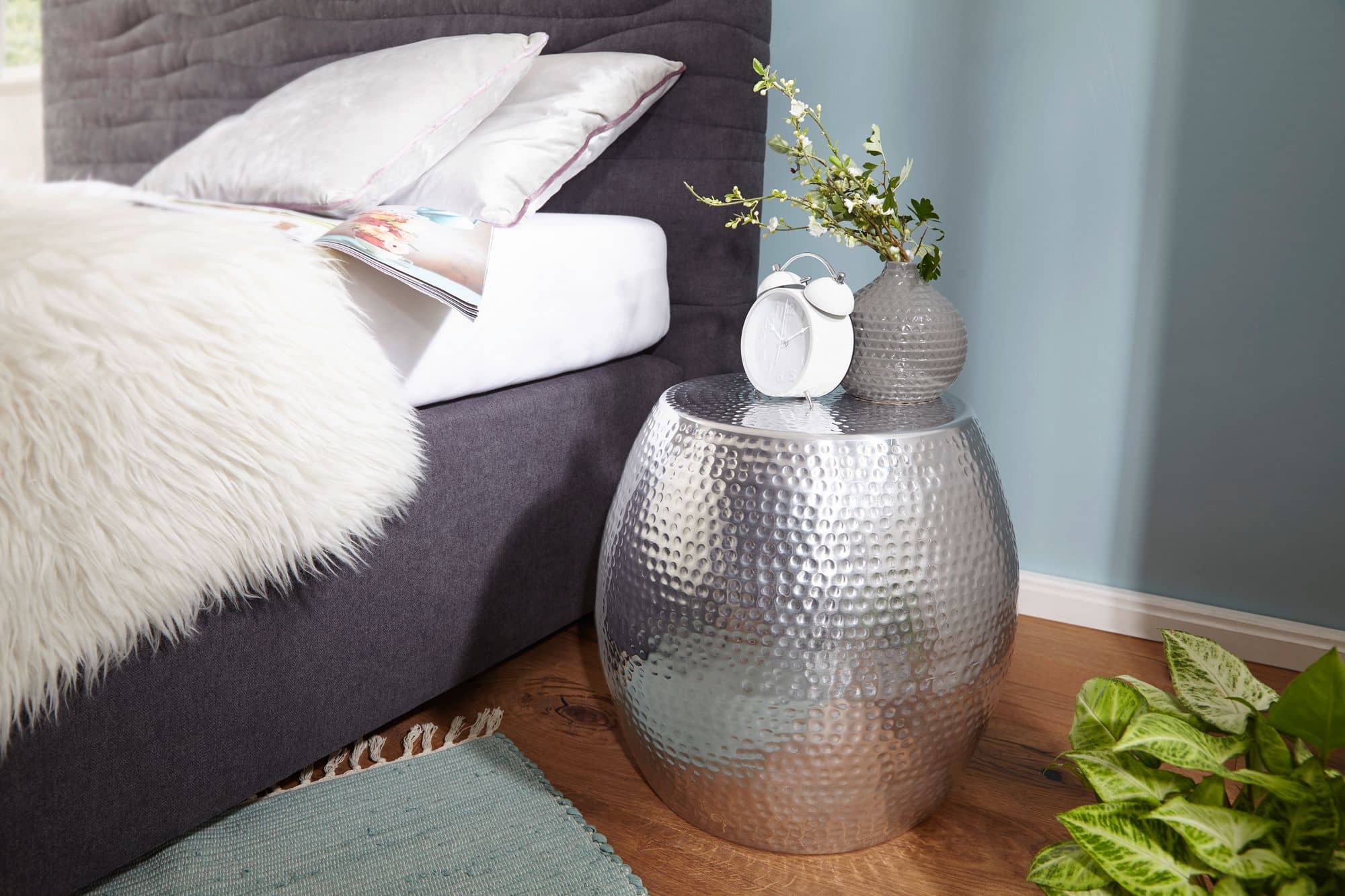 Beistelltisch 42 x 42 x 42 cm Aluminium Silber Dekotisch Orientalisch Rund Beistelltisch 42 x 42 x 42 cm Aluminium Silber Dekotisch Orientalisch Rund