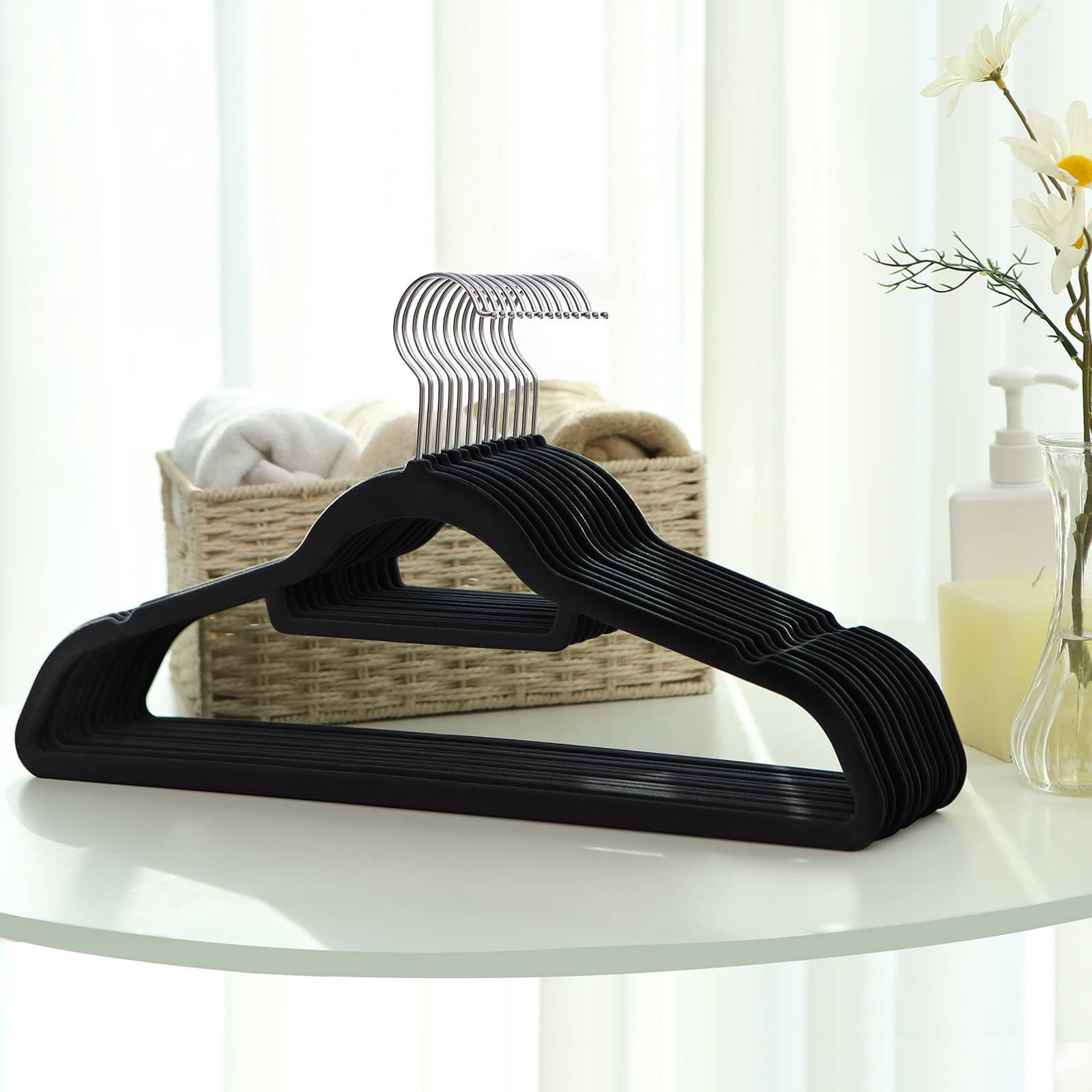 Kleiderbügel Samt 20 Stück Schwarz-B34CRF20B Kleiderbügel Samt 20 Stück Schwarz-B34CRF20B