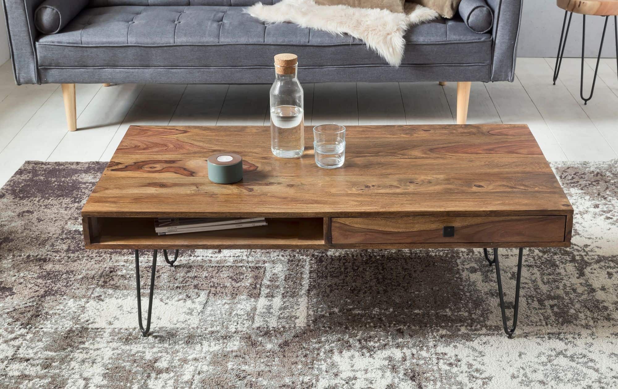 Couchtisch BAGLI Massiv-Holz Sheesham 110 cm breit Wohnzimmer-Tisch Design Metallbeine Landhaus-Stil Beistelltisch Couchtisch BAGLI Massiv-Holz Sheesham 110 cm breit Wohnzimmer-Tisch Design Metallbeine Landhaus-Stil Beistelltisch