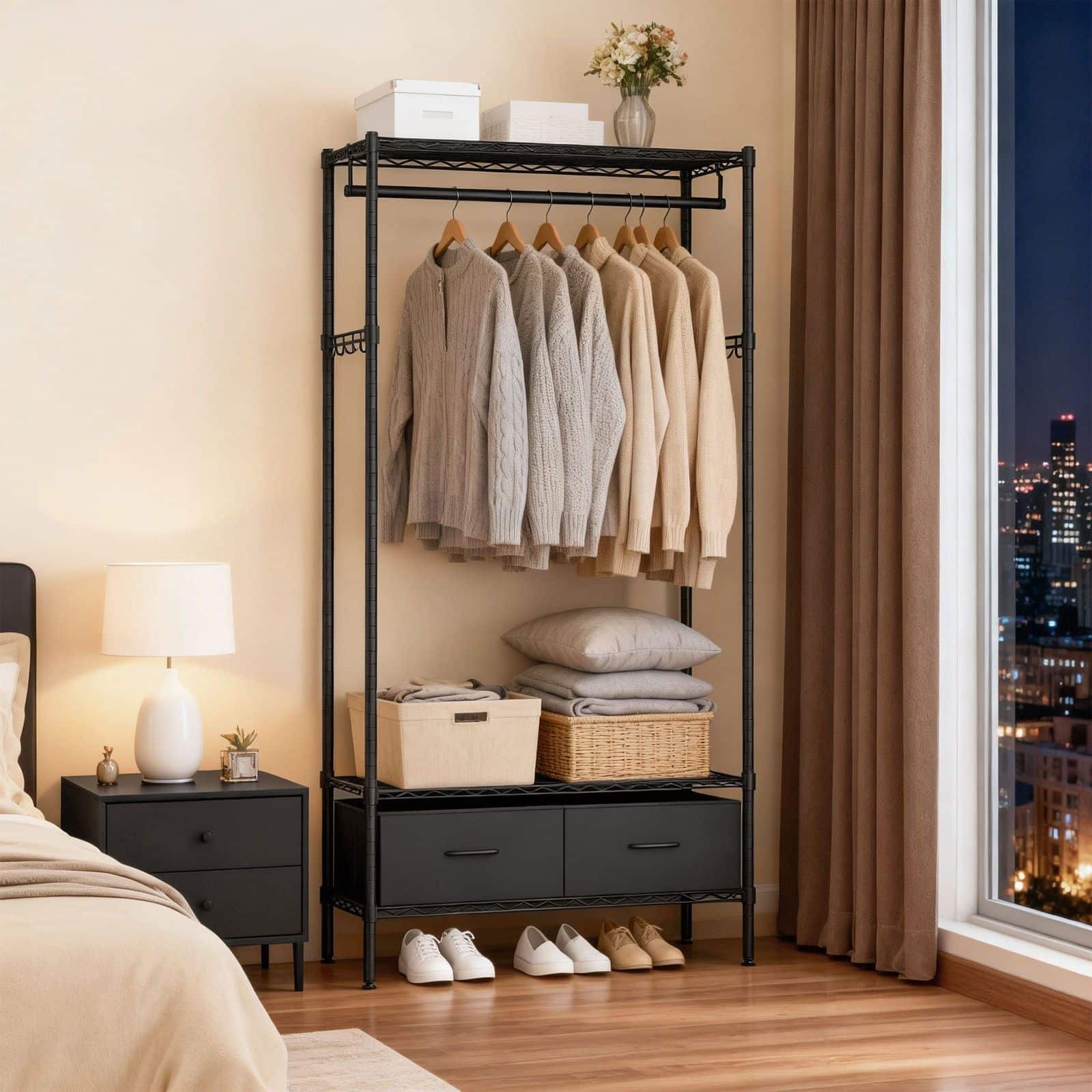 Garderobe mit Gitterablagen, Kleiderschrank, offenes Design