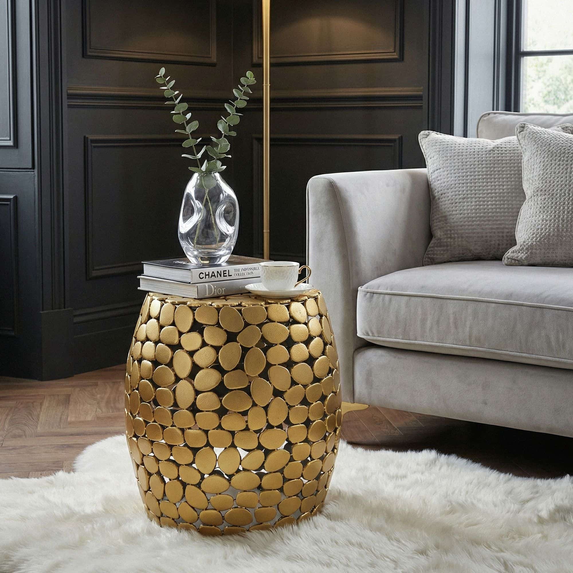 Design Beistelltisch rund 40cm aus Aluminium gold – Couchtisch Alu – kleiner Wohnzimmertisch Metall – Dekotisch Wohnzimmer Handmade Design Beistelltisch rund 40cm aus Aluminium gold – Couchtisch Alu – kleiner Wohnzimmertisch Metall – Dekotisch Wohnzimmer Handmade