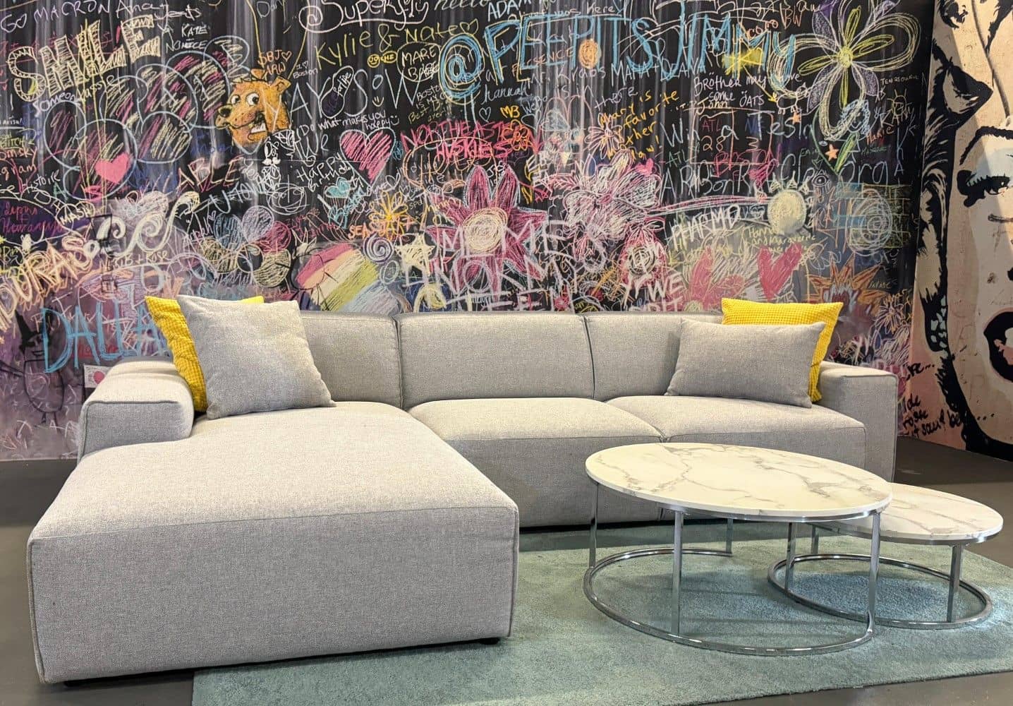Ecksofa Airport Hellgrau – mit Kedernaht & Flachgewebe Ecksofa Airport Hellgrau – mit Kedernaht & Flachgewebe