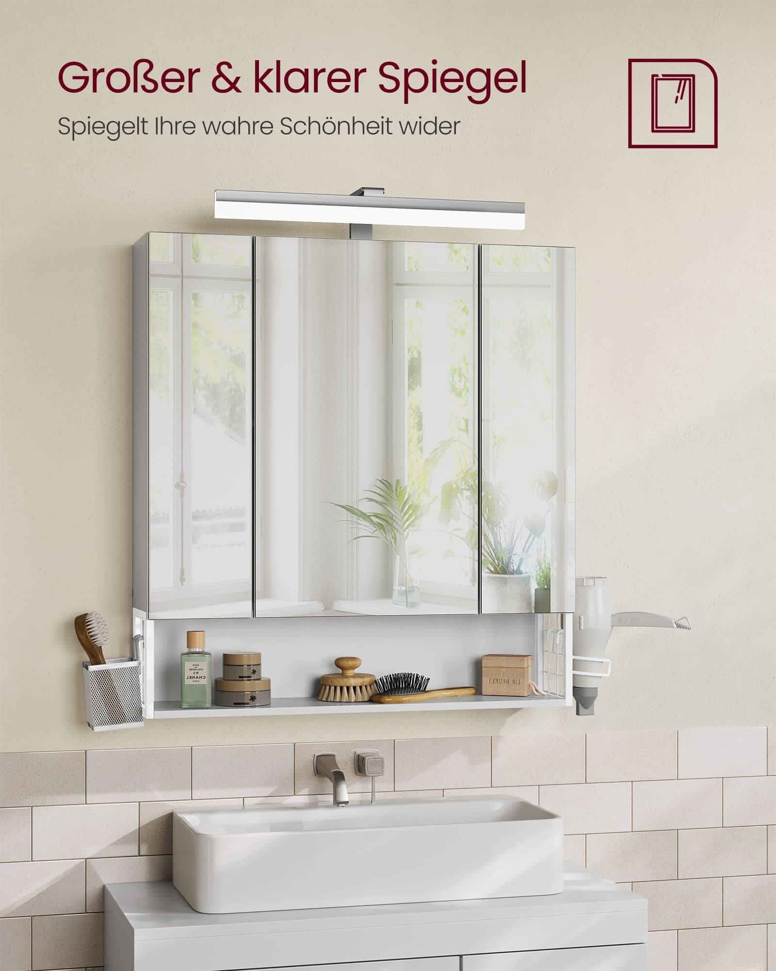 Badschrank mit Steckdosen und 3 Türen wolkenweiß Badschrank mit Steckdosen und 3 Türen wolkenweiß