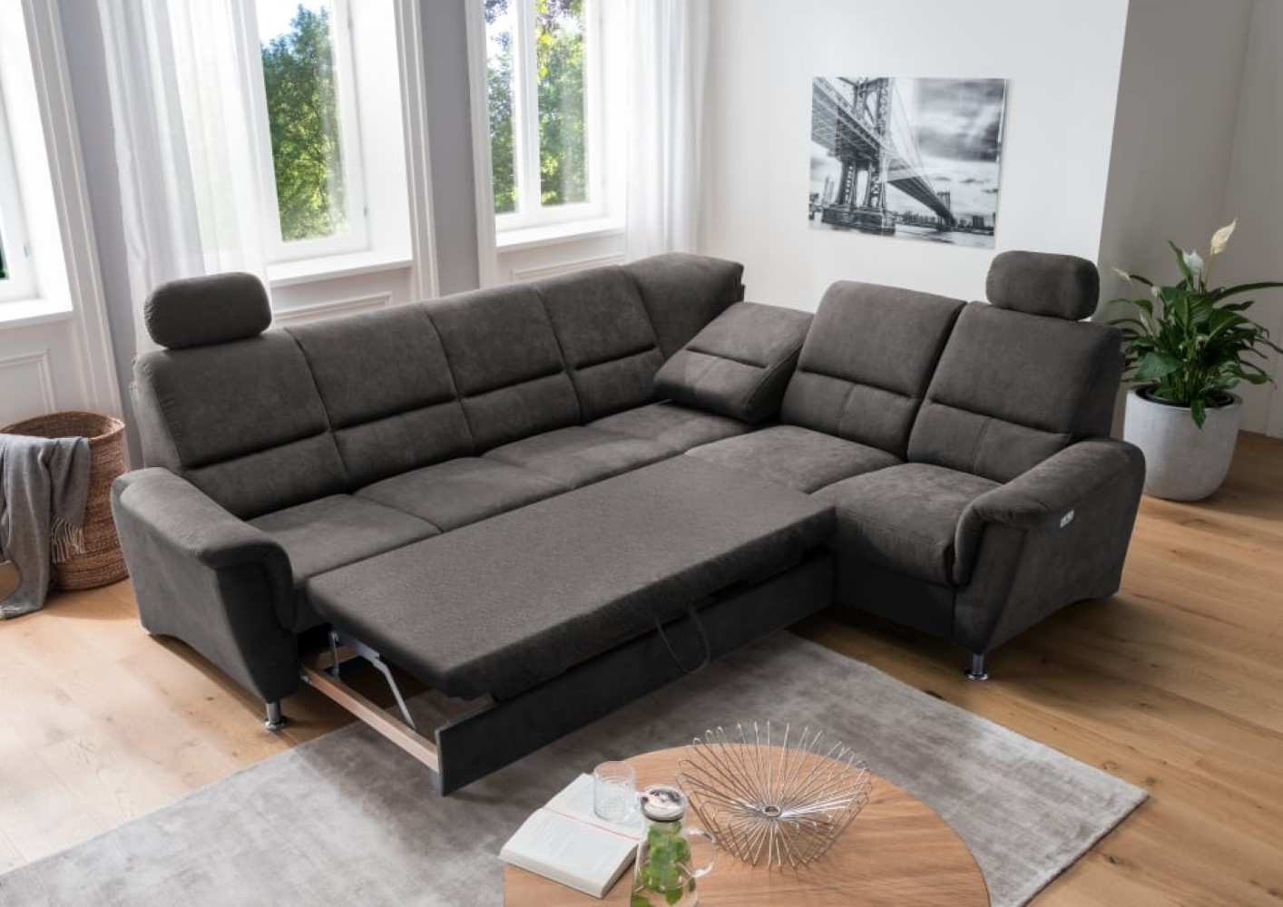Ecksofa Parole von Benformato: Multifunktionaler Luxus mit Schlaffunktion und Relaxfunktion für Ihr Zuhause Ecksofa Parole von Benformato: Multifunktionaler Luxus mit Schlaffunktion und Relaxfunktion für Ihr Zuhause