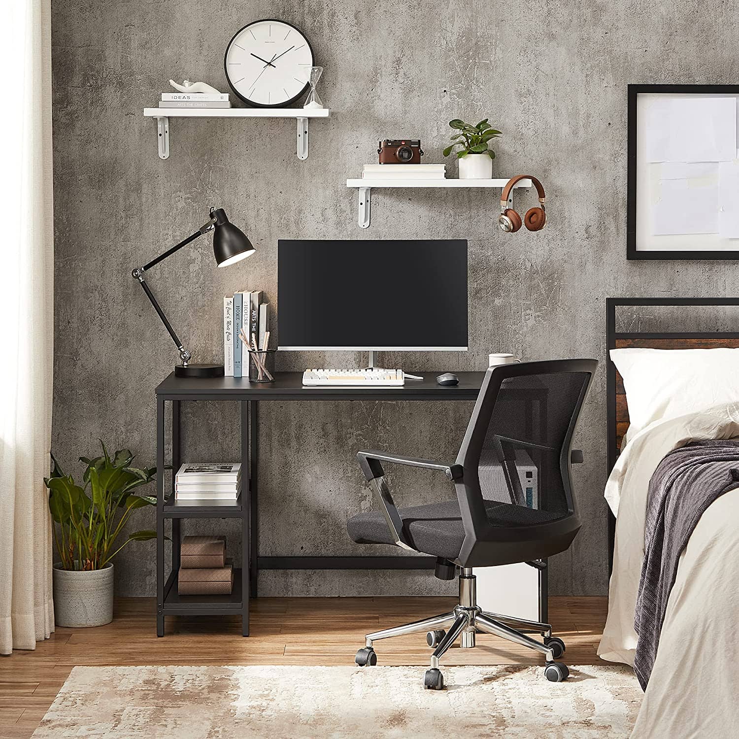LWD047B16-3 Schwarz & Stilvoll: Industrie-Design am Arbeitsplatz mit VASAGLE Schreibtisch